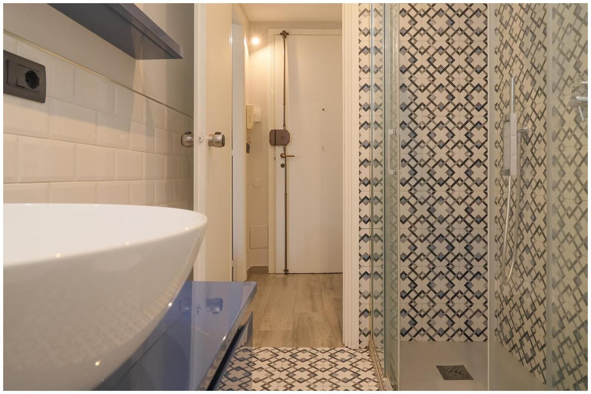 Studio Apartment with One Double Bed