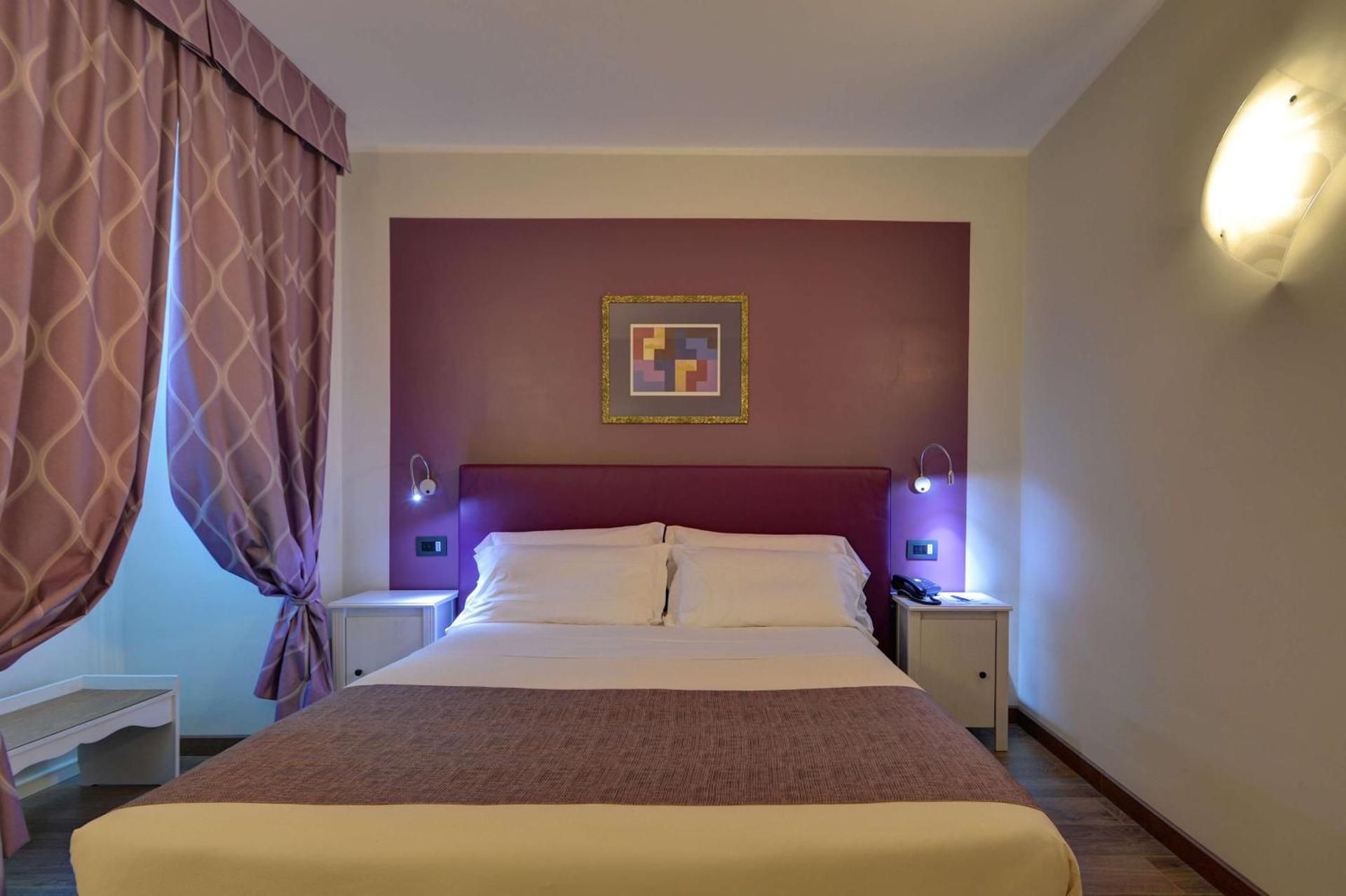 Standard Queen Room