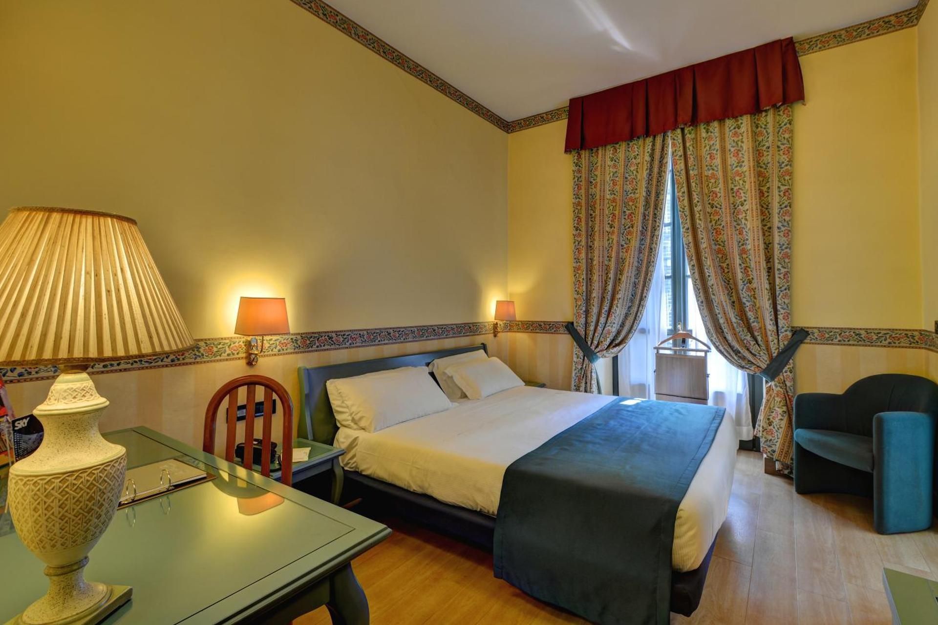 Standard Queen Room