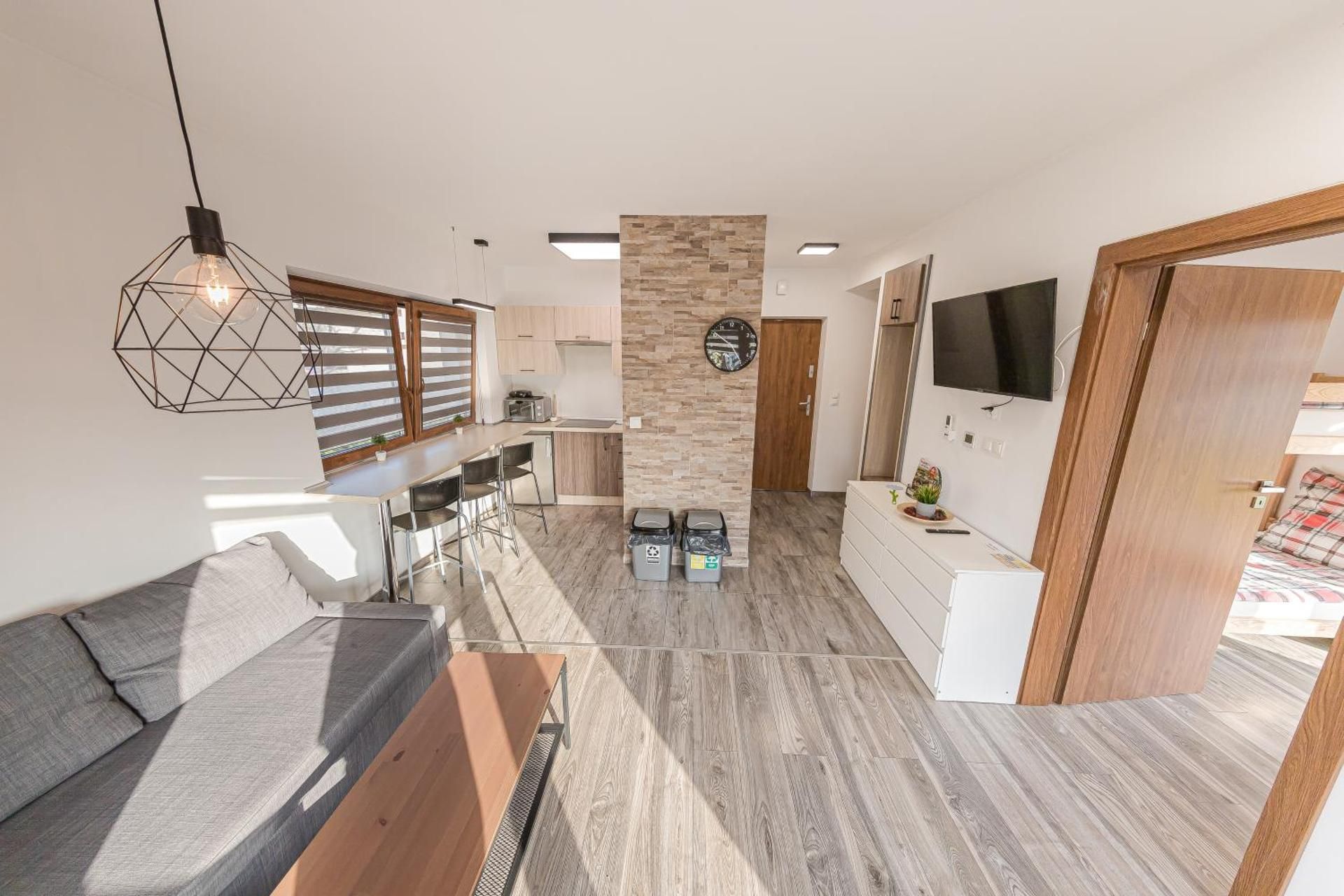 One-Bedroom Apartment