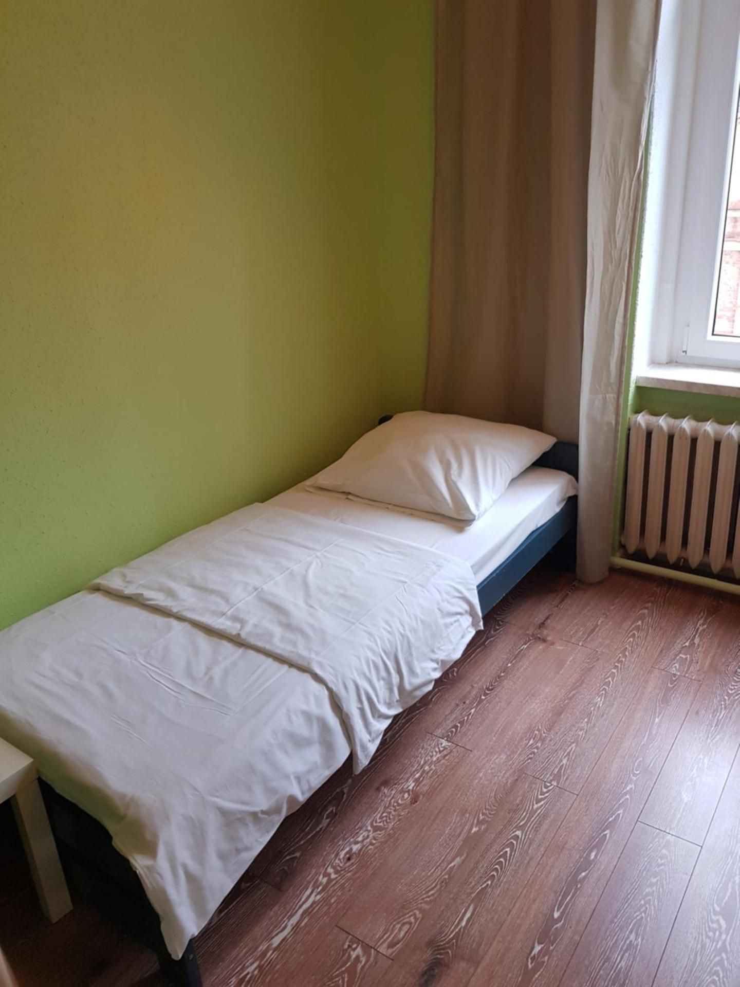 Single Room with Shared Bathroom