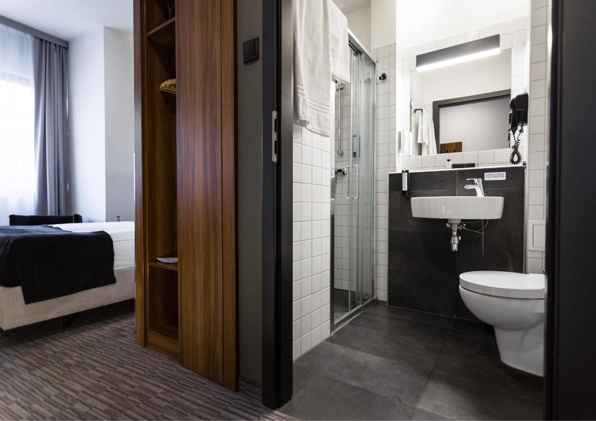 1 Single Bed, Nonsmoking, Superior Room, Luxury Bathroom Toiletries