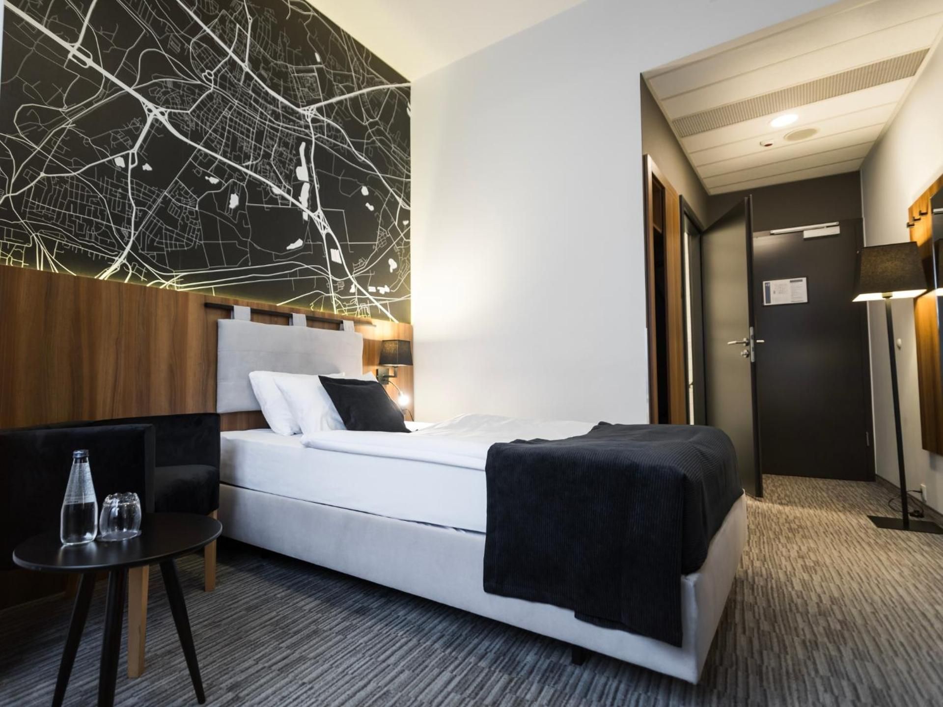 1 Single Bed, Nonsmoking, Superior Room, Air Conditioning