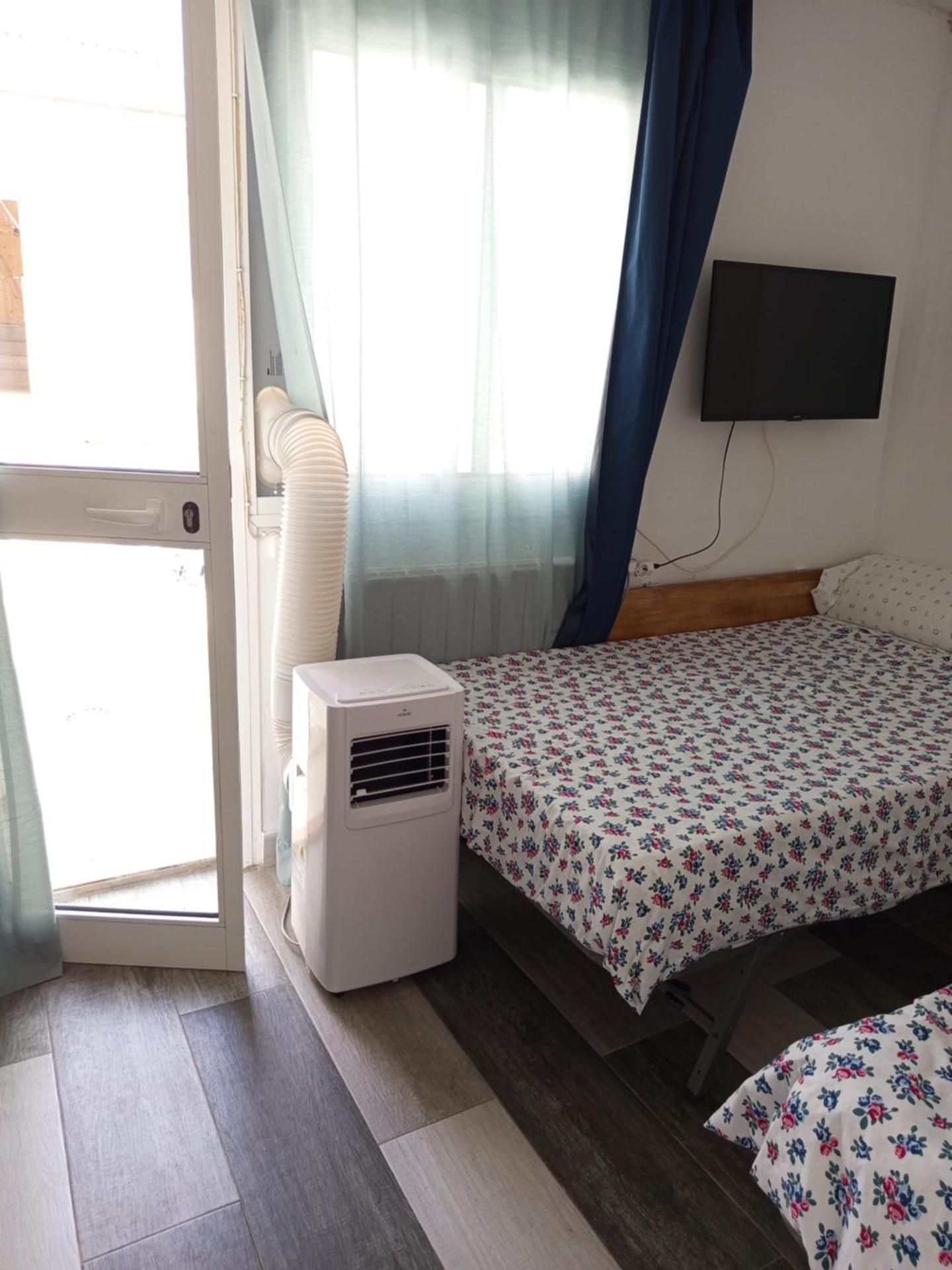 Standard Twin Room with Garden View
