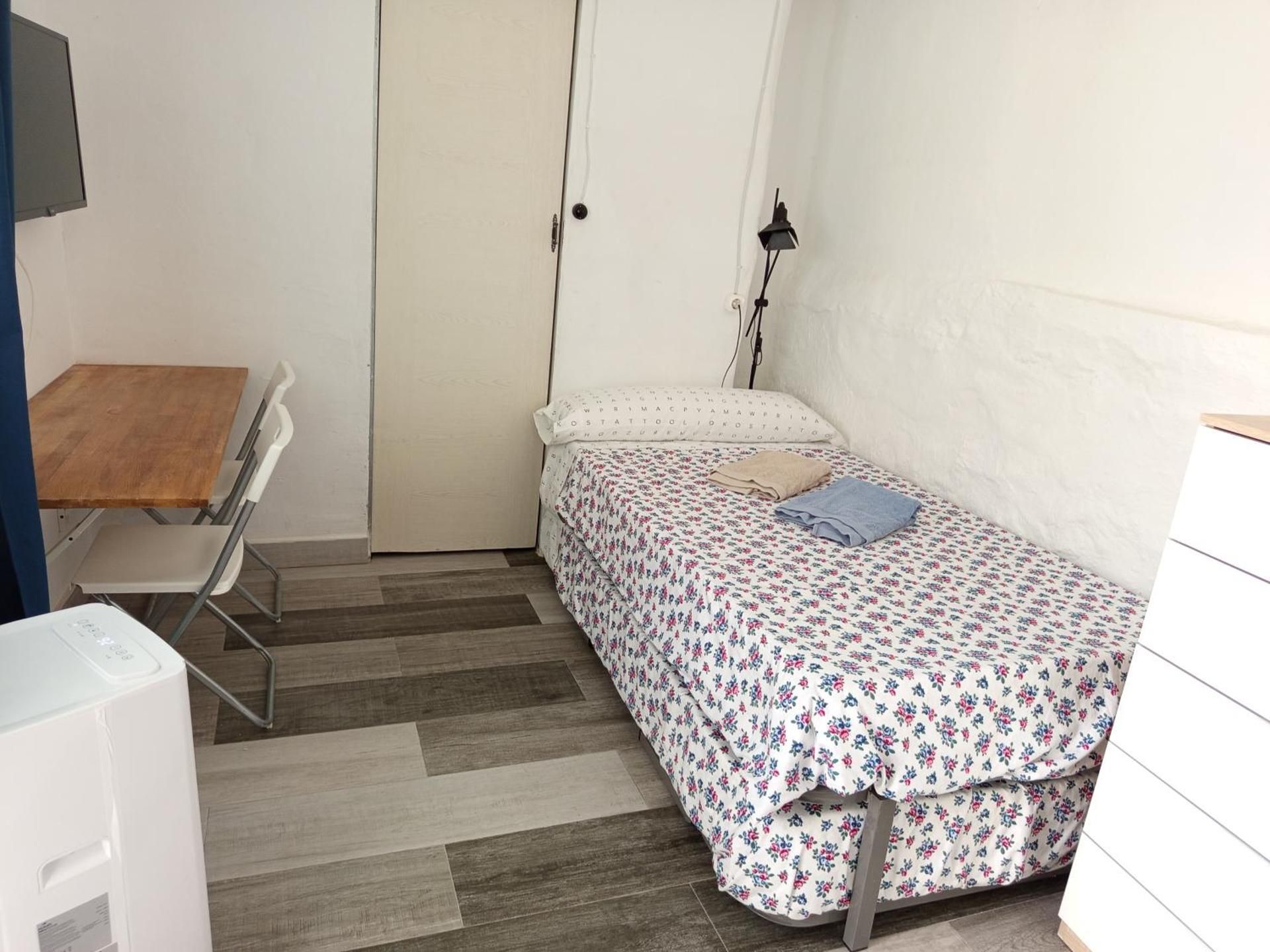 Standard Twin Room with Garden View