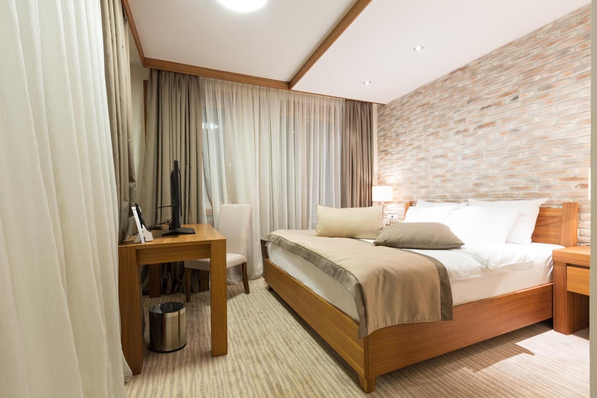 Lux Double or Twin Room