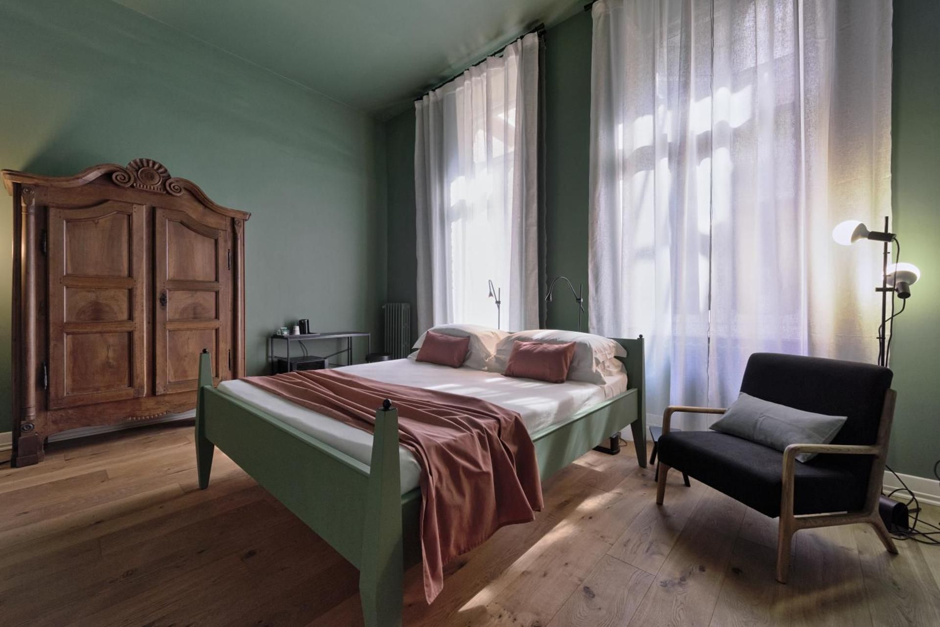 King Room