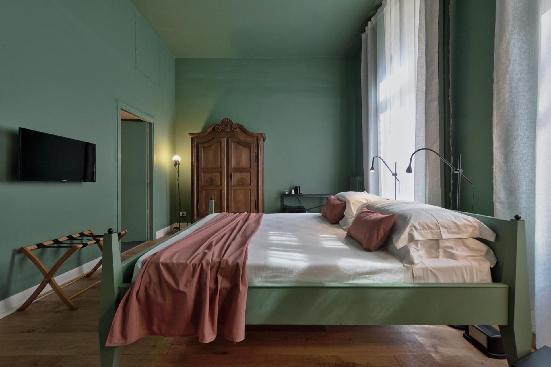 King Room