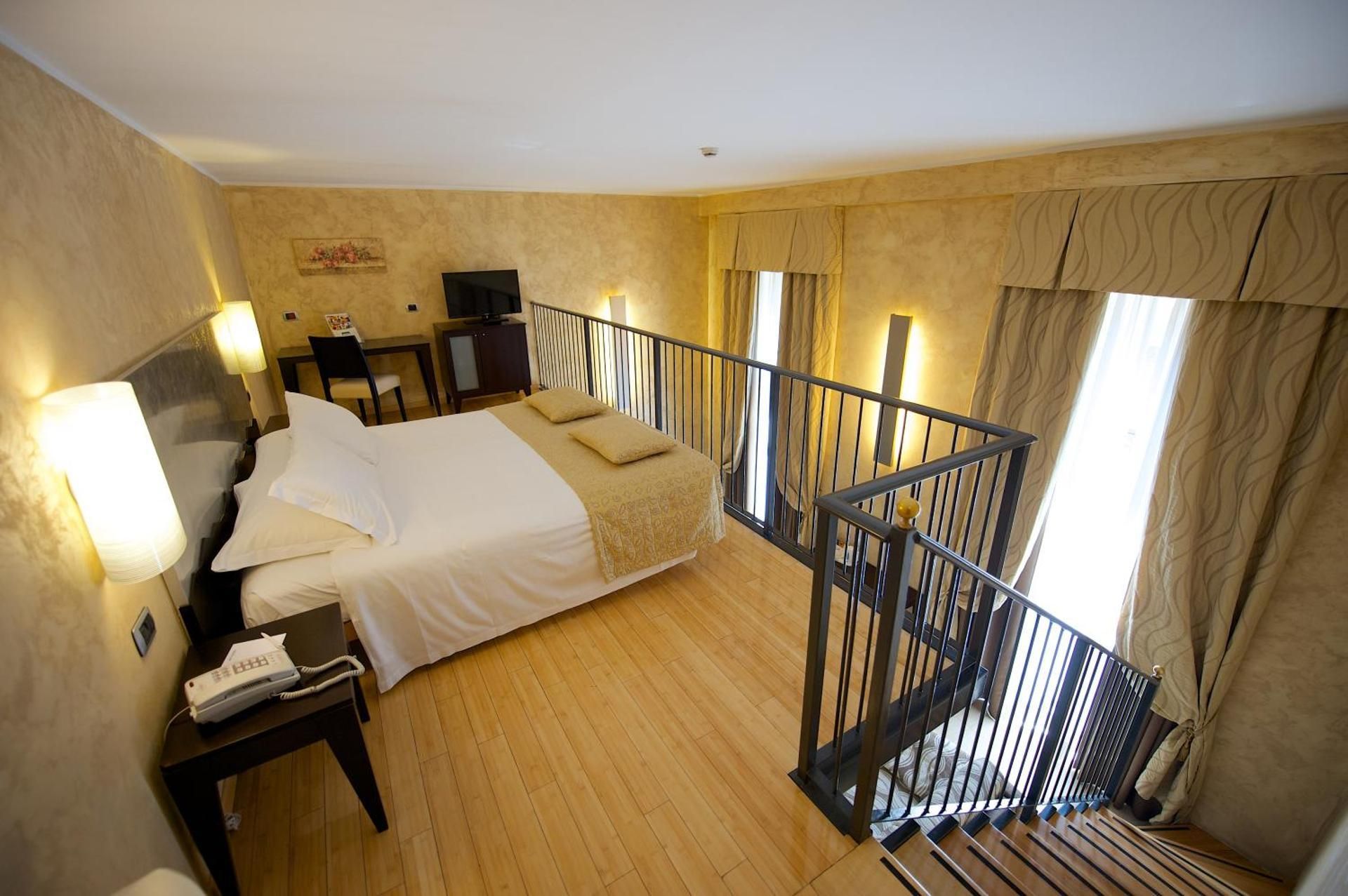 Family Room with One King Bed and One Queen Bed