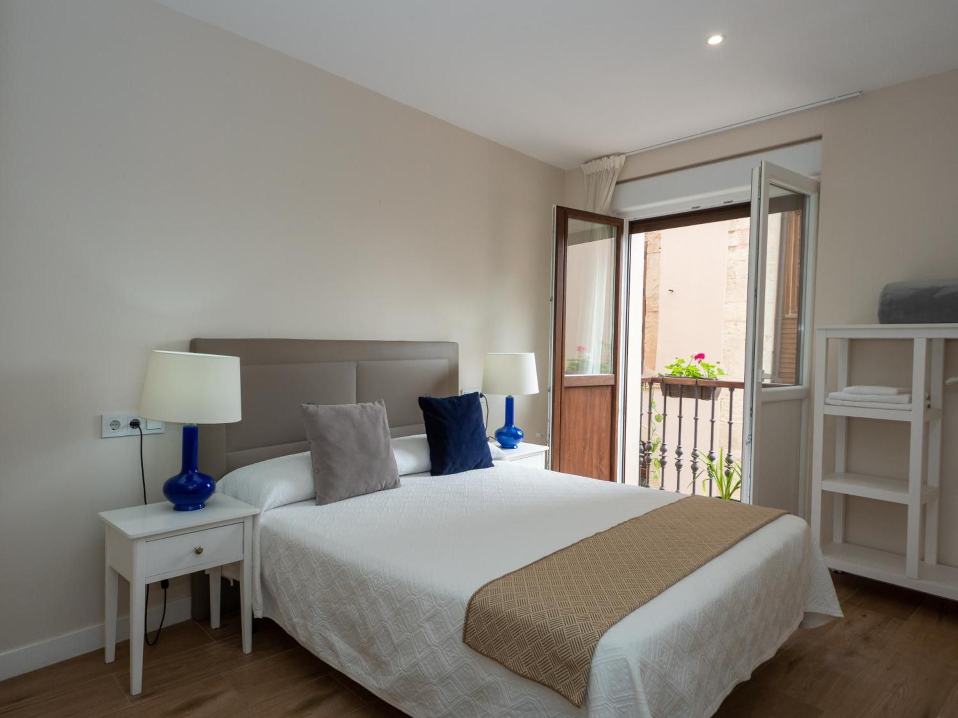Apartment with Balcony