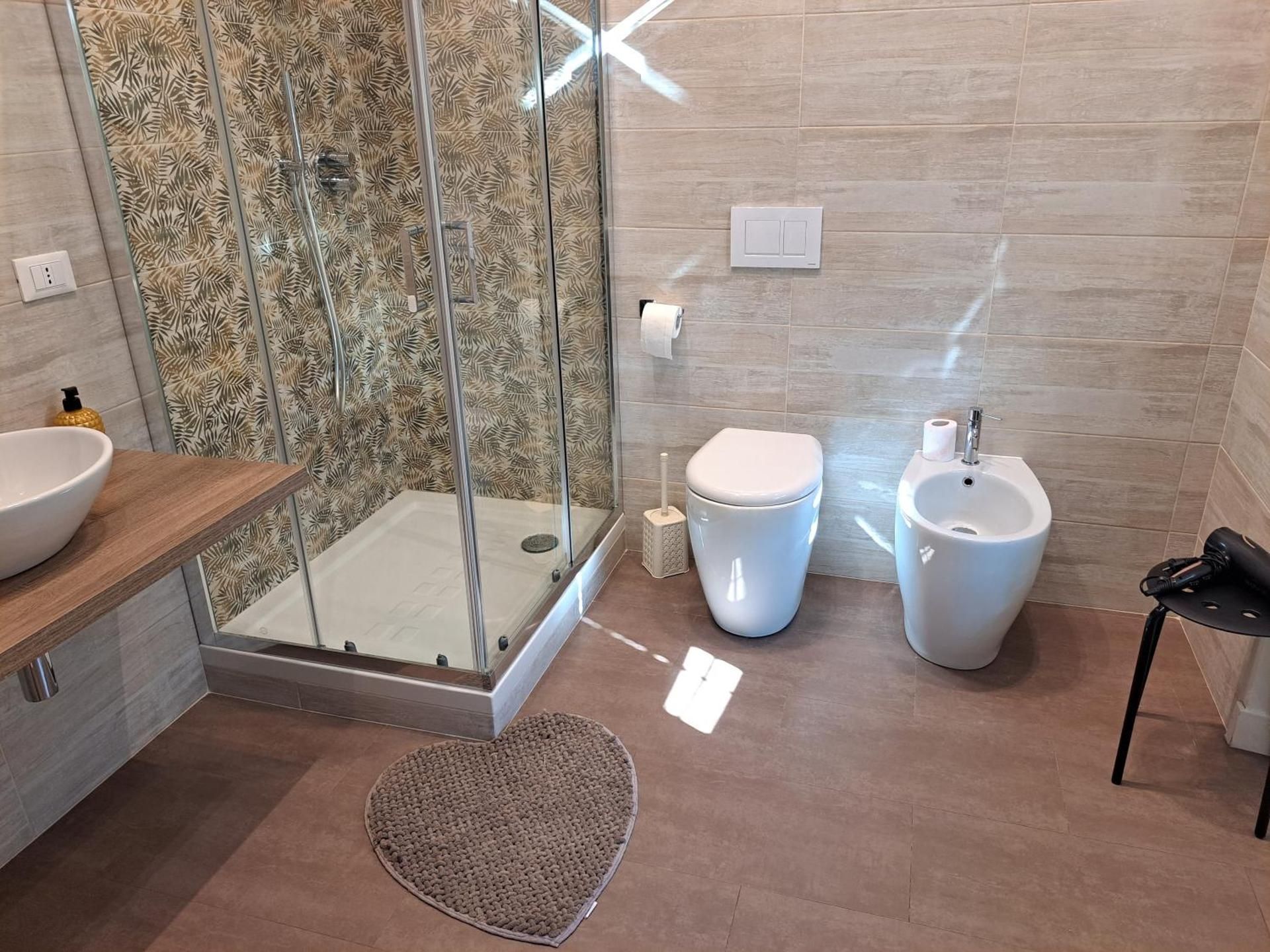 Loca Large Double Room 2