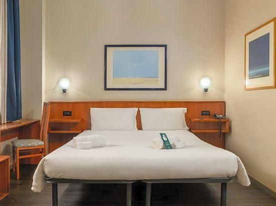 B&B Hotel Torino President Standard Quadruple Room