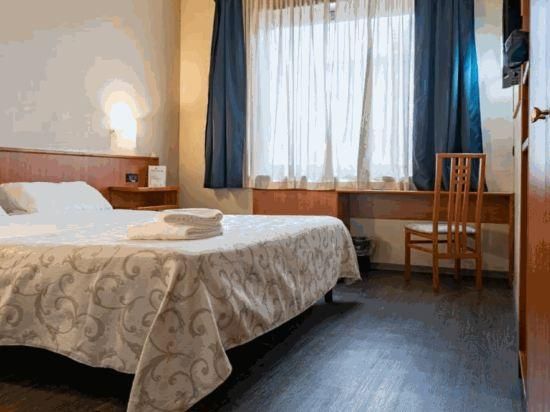 Double Standard Room