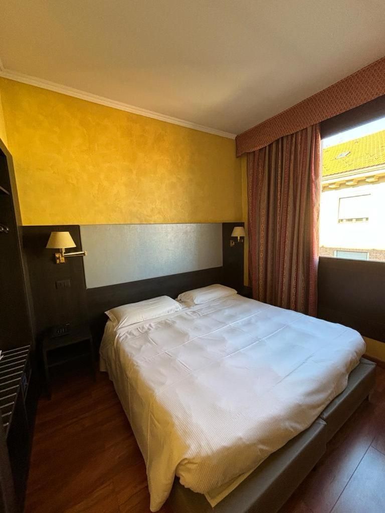 Economy Double or Twin Room