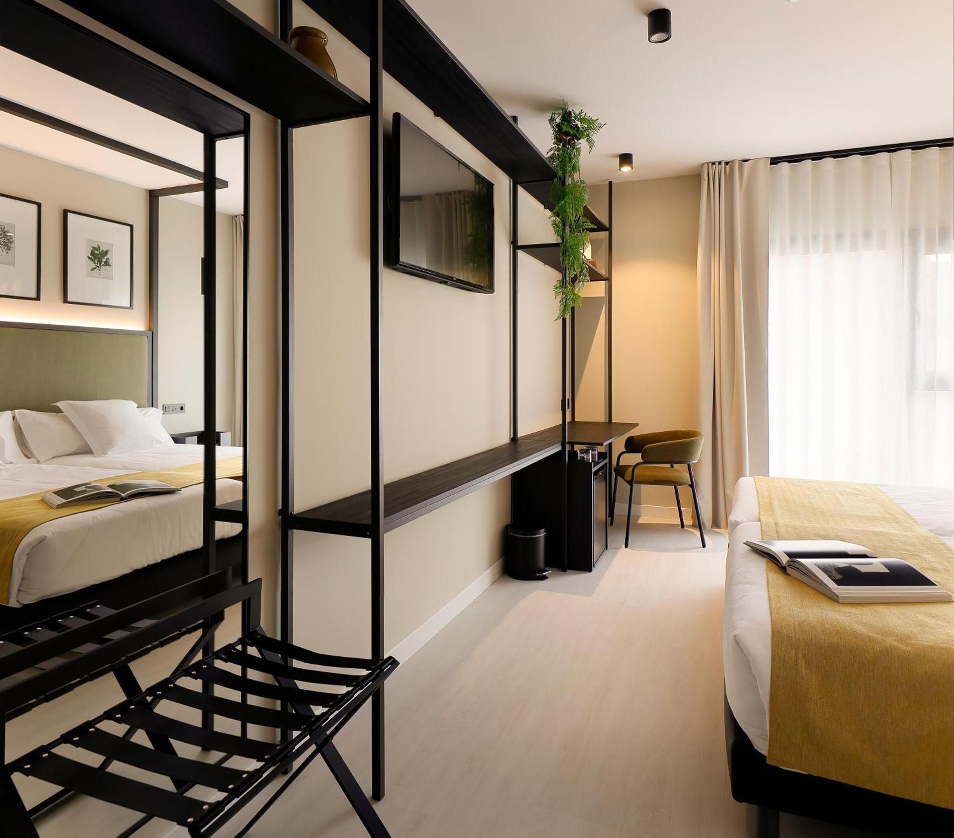 Twin Room with View