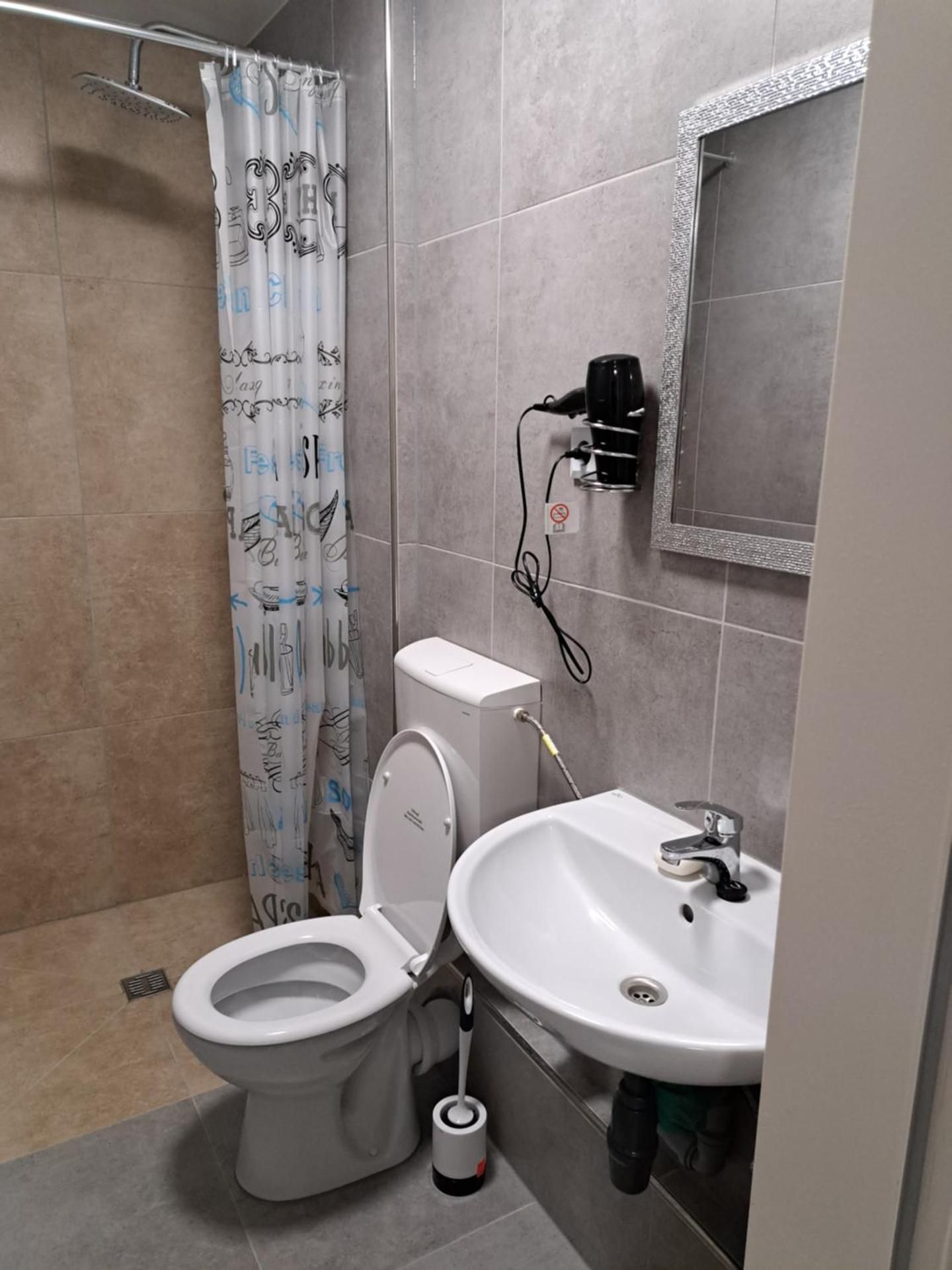 Large Double or Twin Room