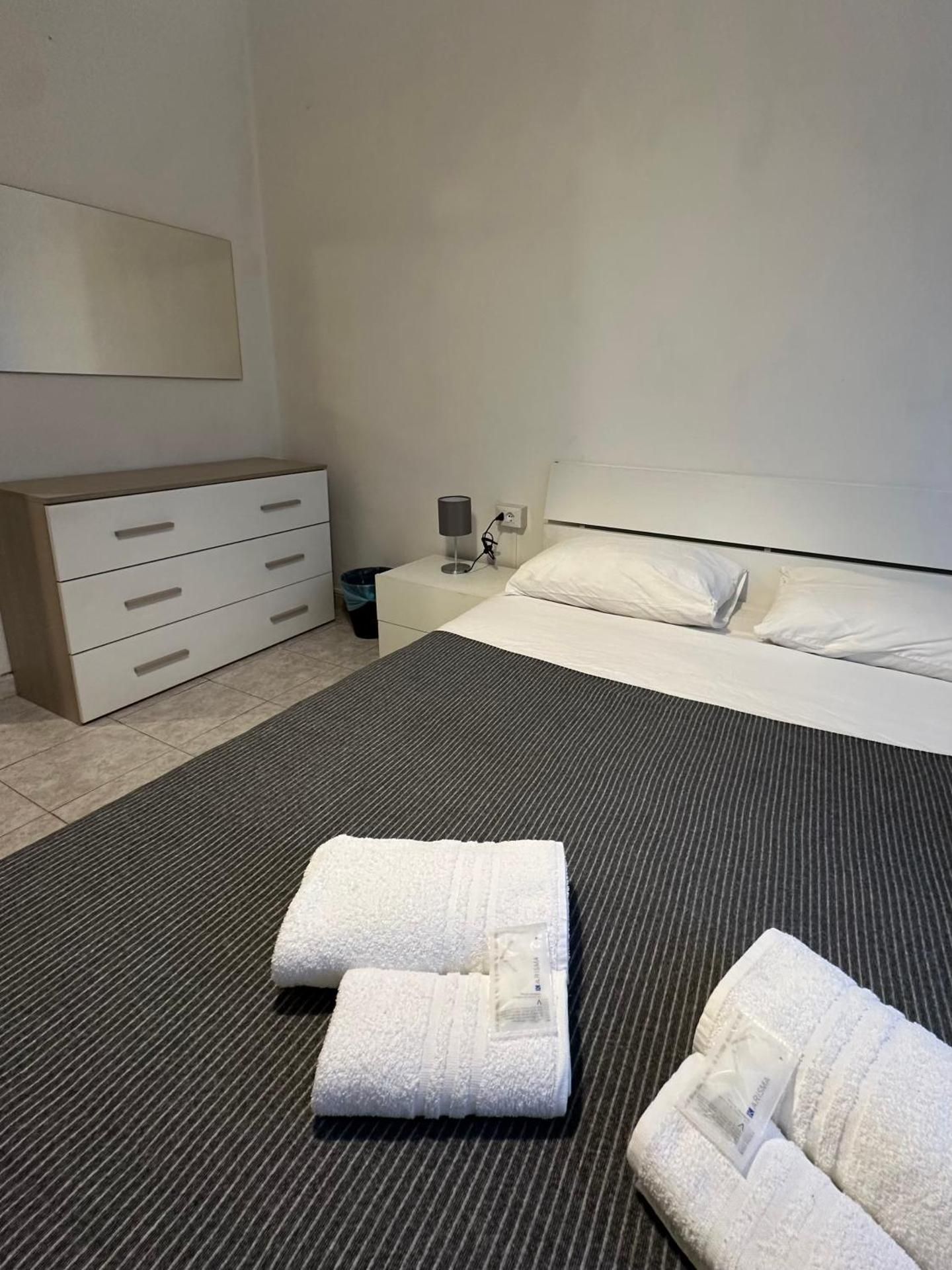 Standard Double Room with Shared Bathroom
