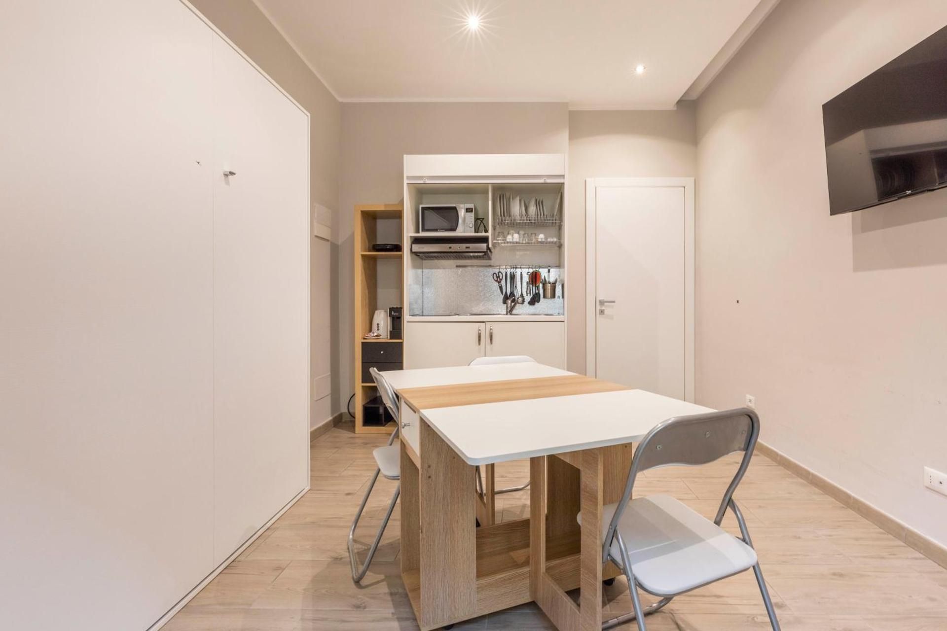Montebello 42 Central Studio Apartments by Alterego