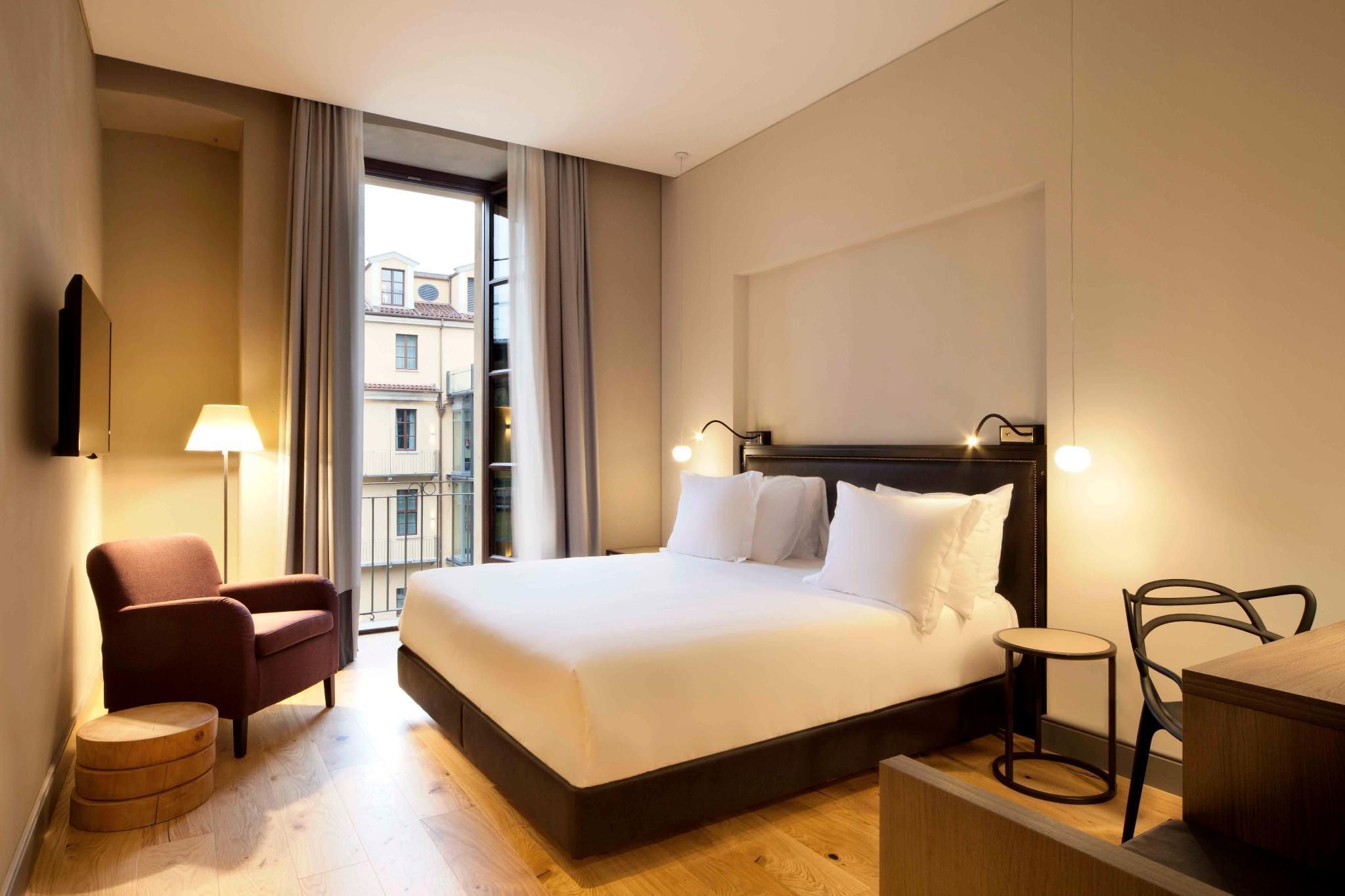 Superior Room with View