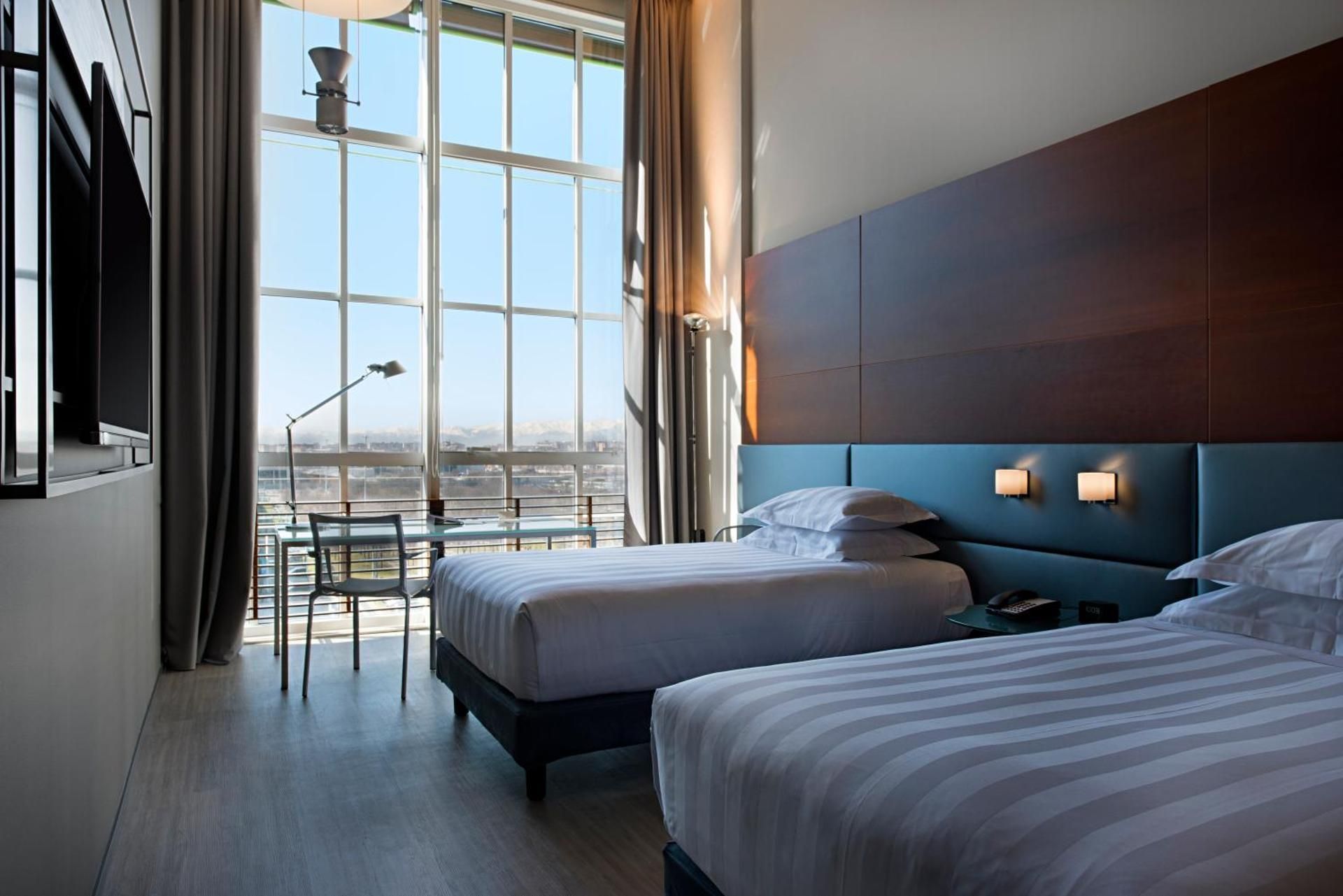 DoubleTree by Hilton Turin Lingotto Twin Deluxe Room
