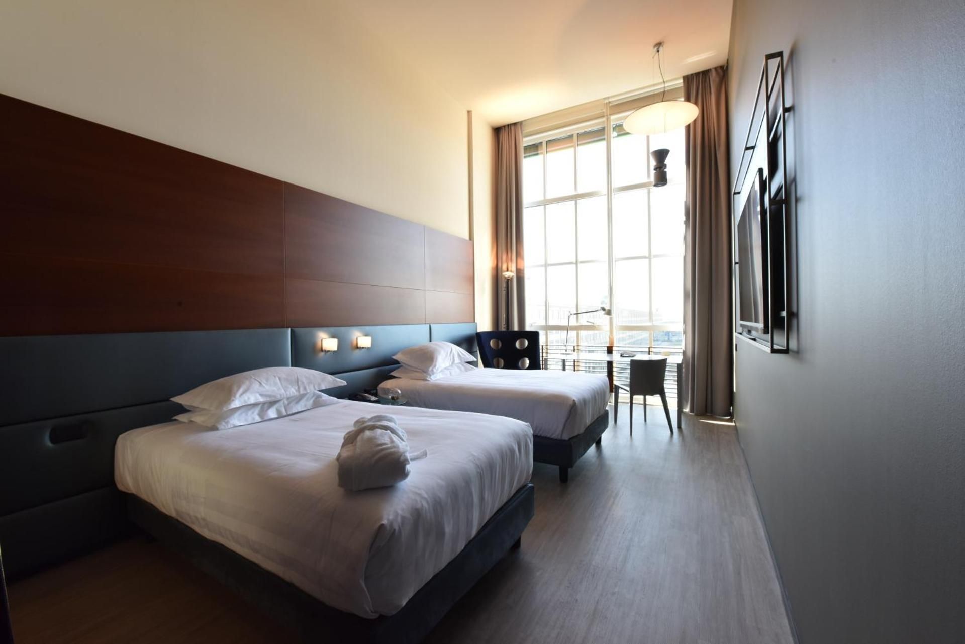 Twin Guest Room