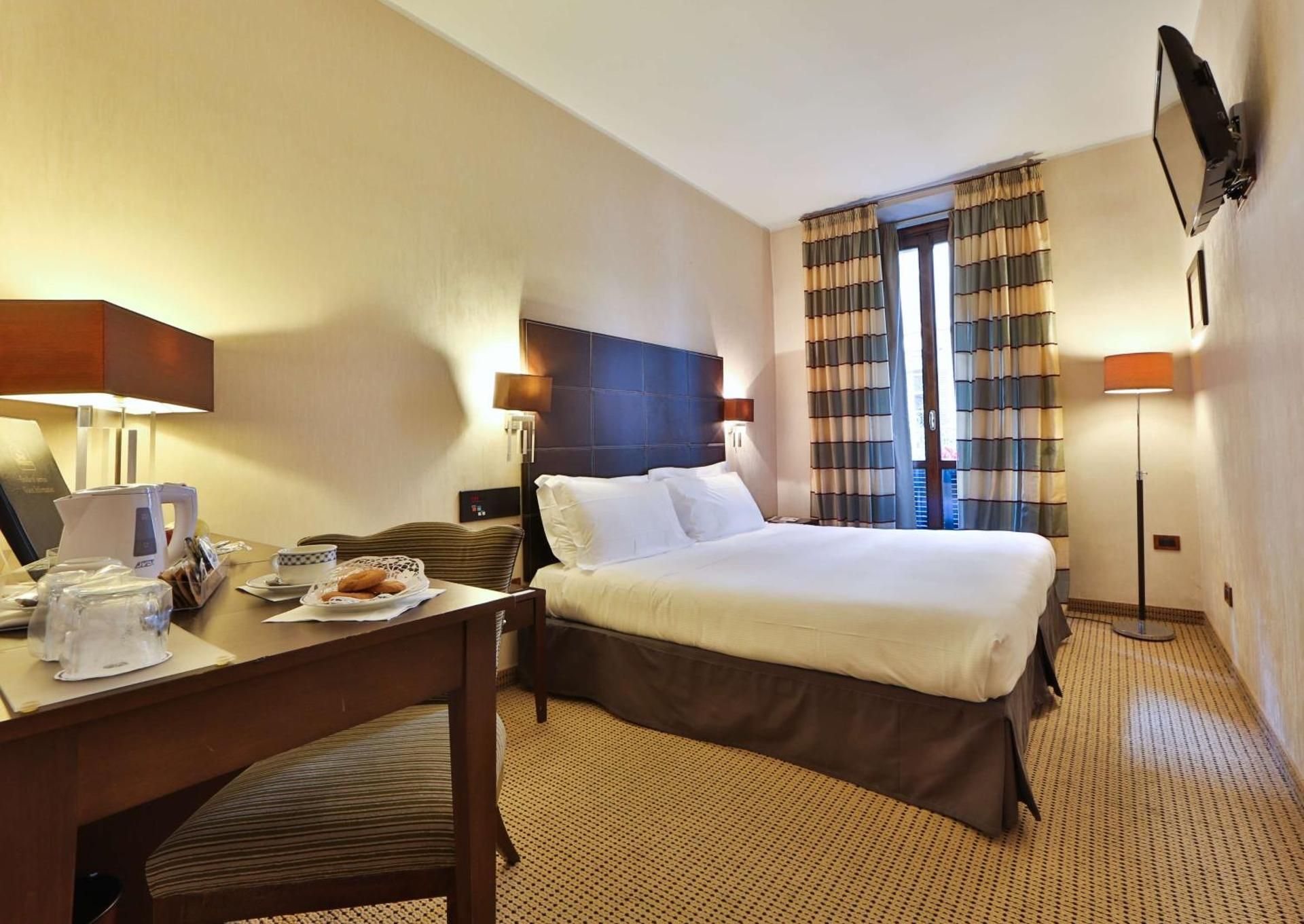 Double Room with French Bed