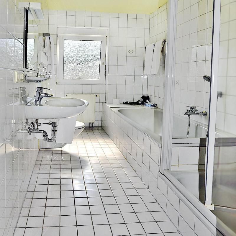 Two-Bedroom Apartment with Balcony (4-6 Adults)