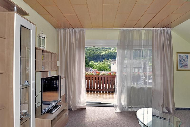 Two-Bedroom Apartment with Balcony (4-6 Adults)
