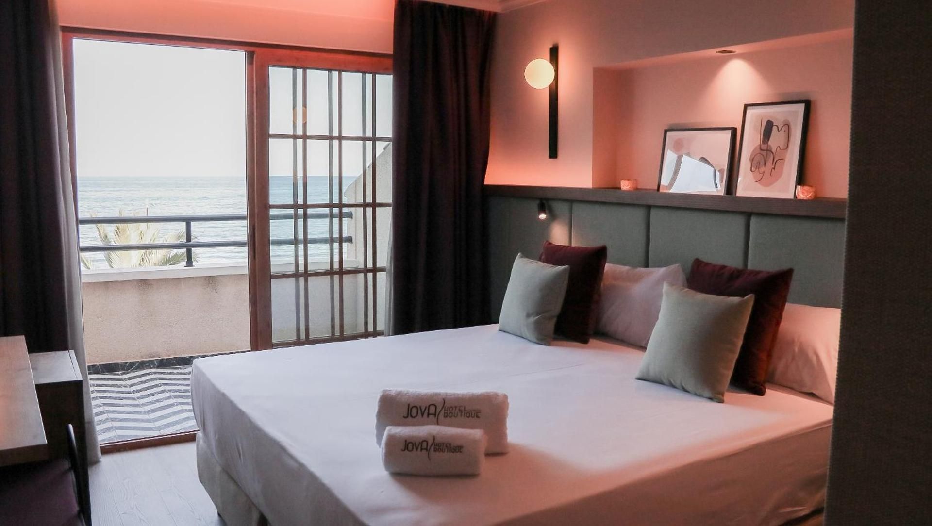 Double Room with Sea View and Balcony