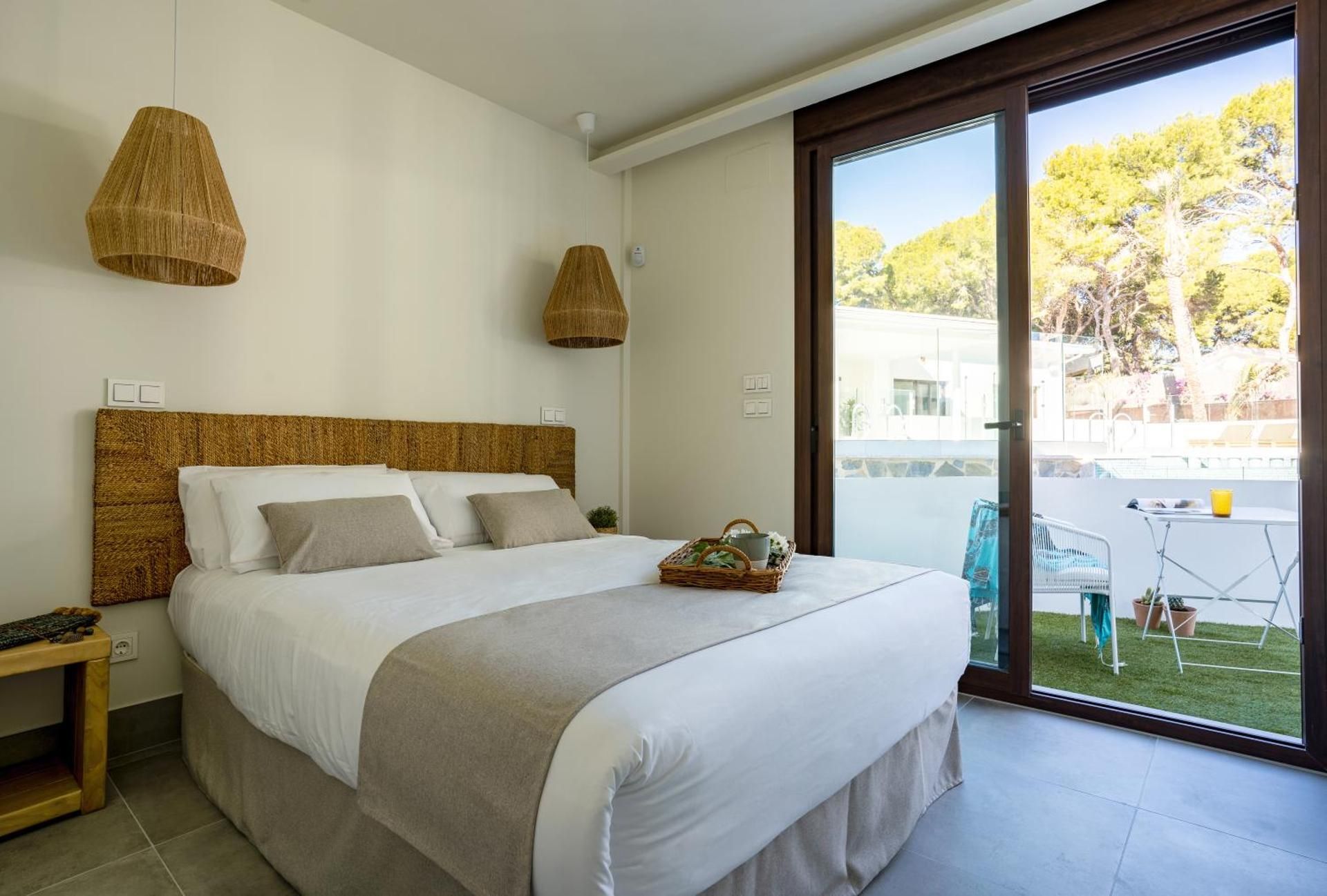 Deluxe 2 Bedroom Apartment