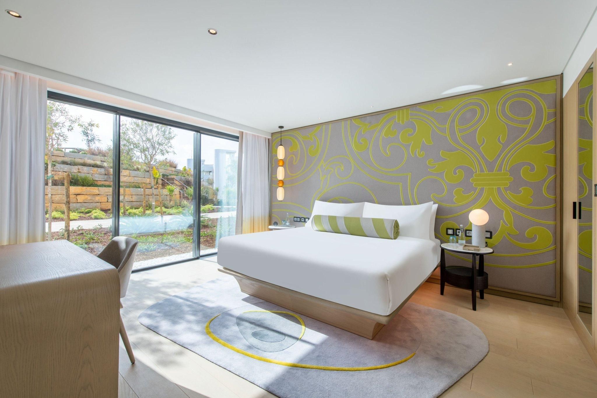 fantastic 1 bedroom, 1 bedroom residence, 1 king, garden access, terrace