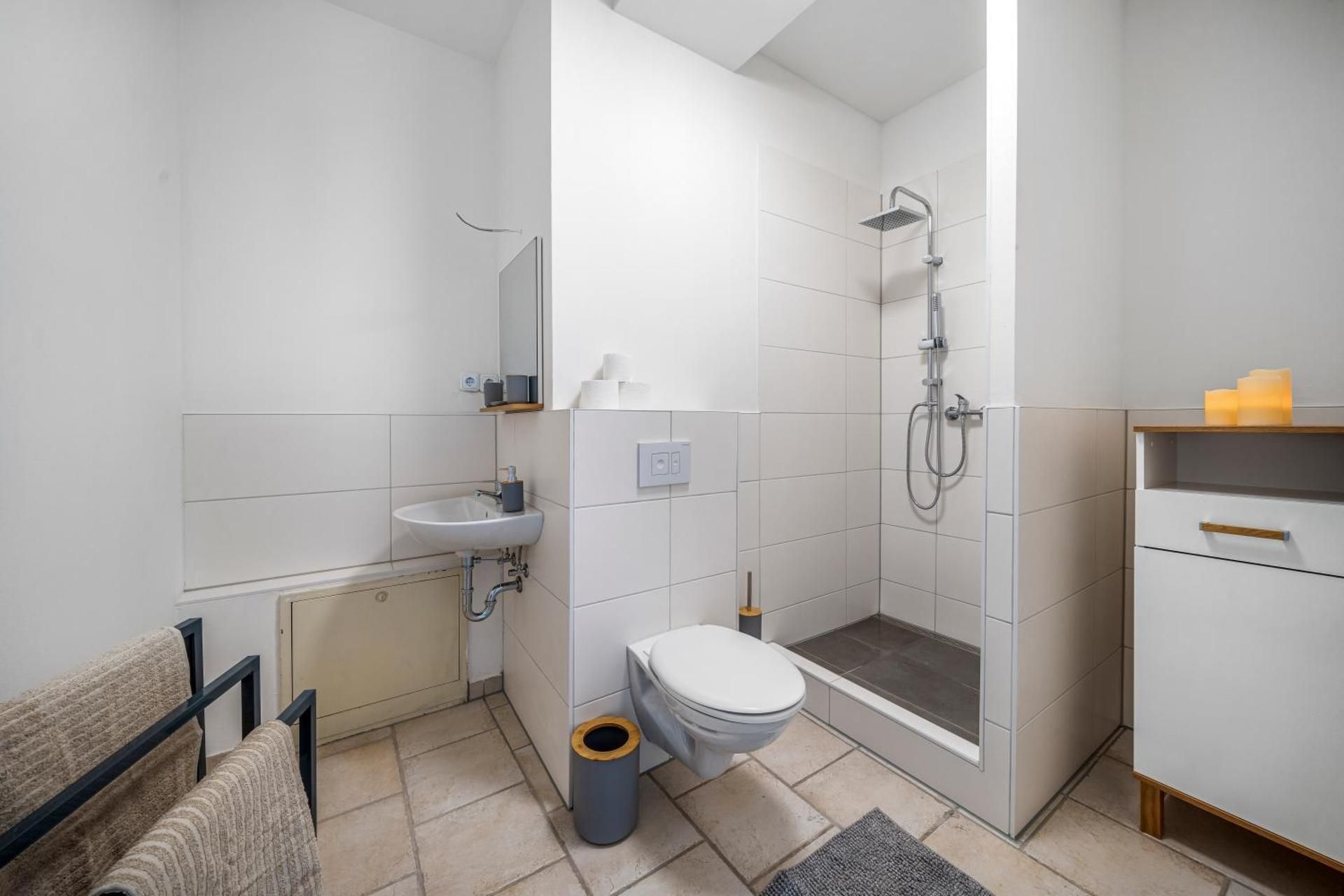 One-Bedroom Apartment with Terrace