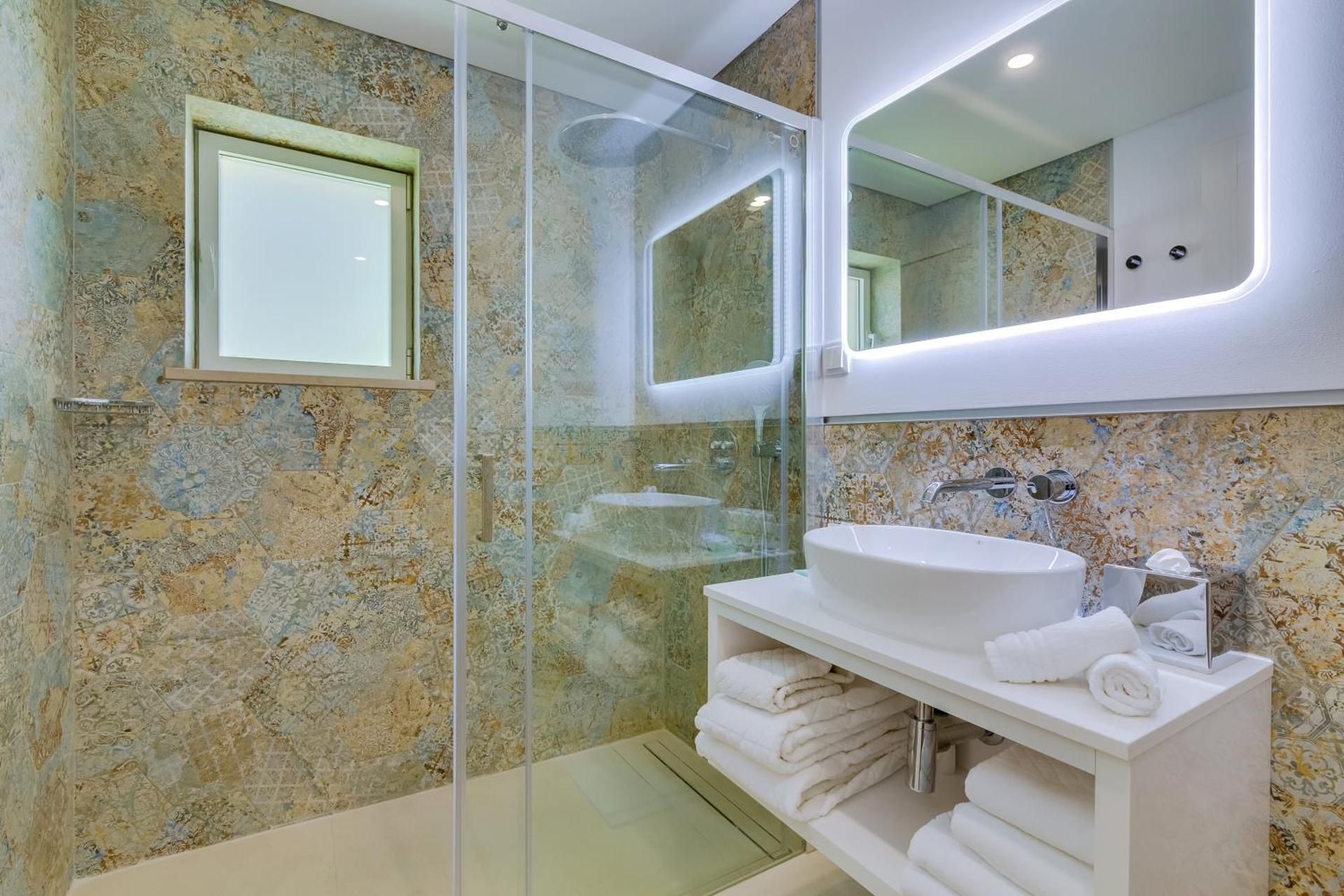 Premium Deluxe Five Bedroom Villa