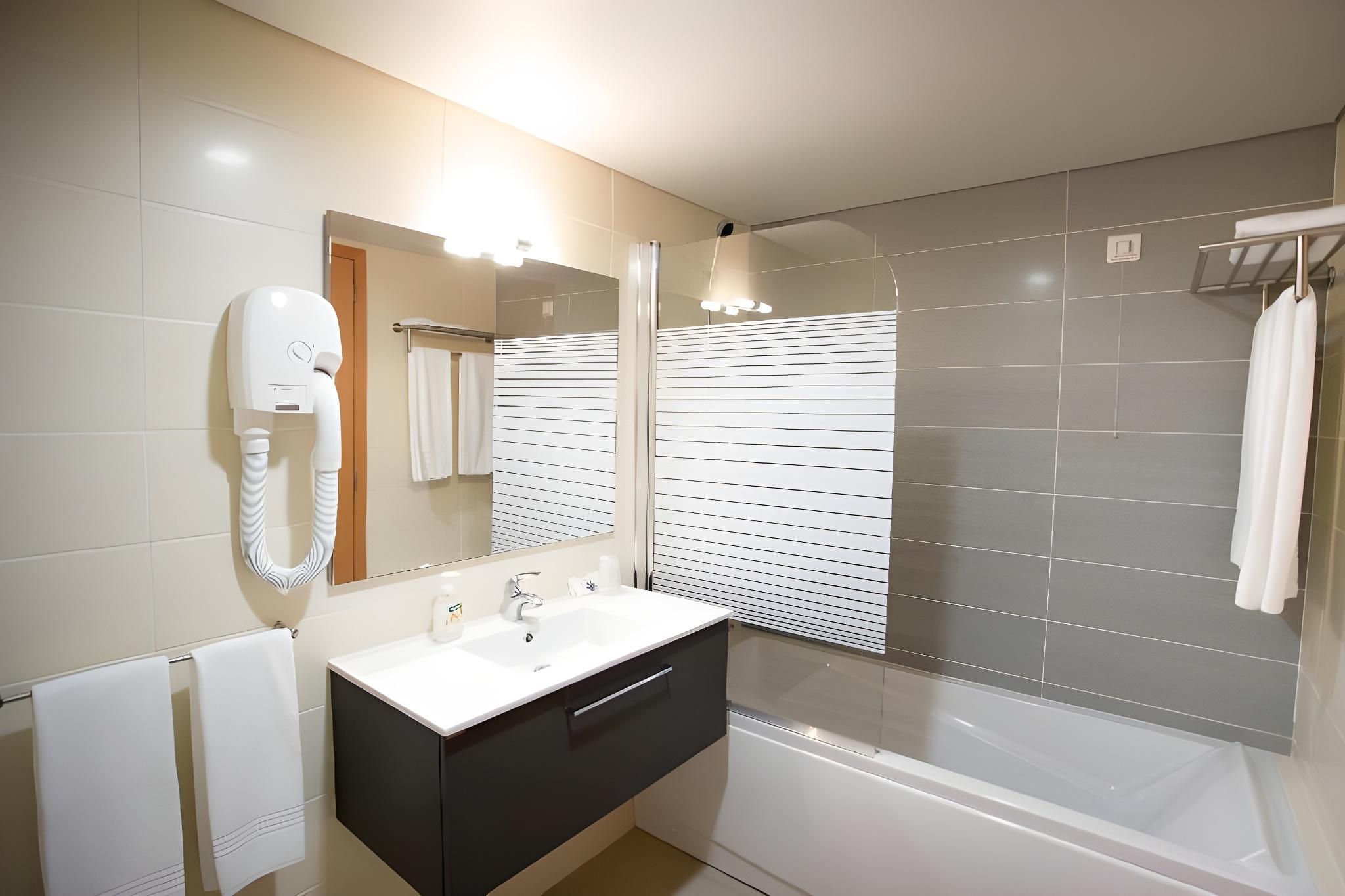 One Bedroom Apartment