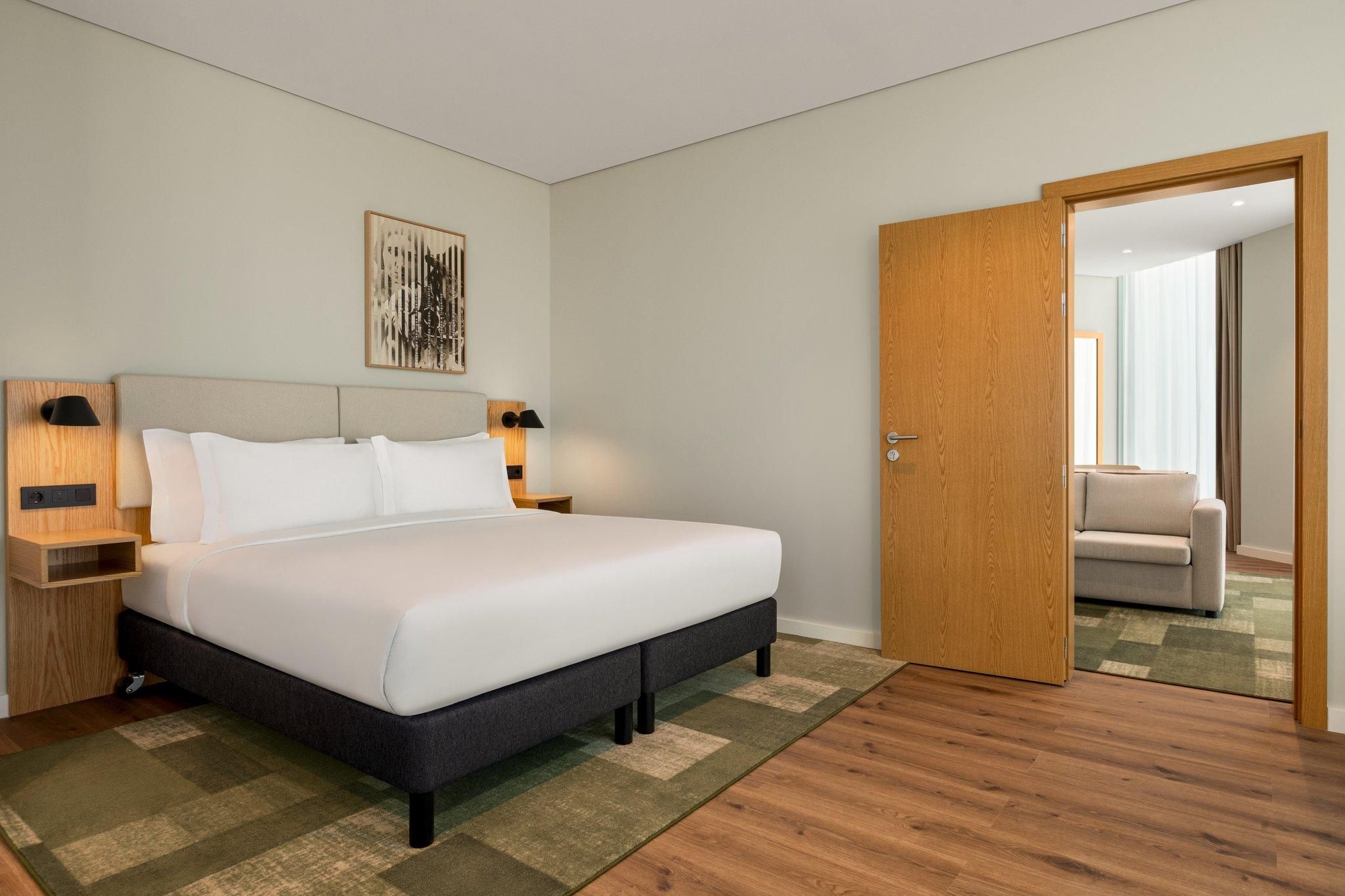 1 Bedroom Suite