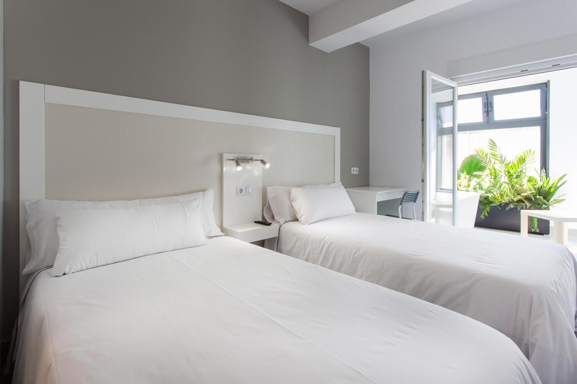 Basic Double or Twin Room with Bath