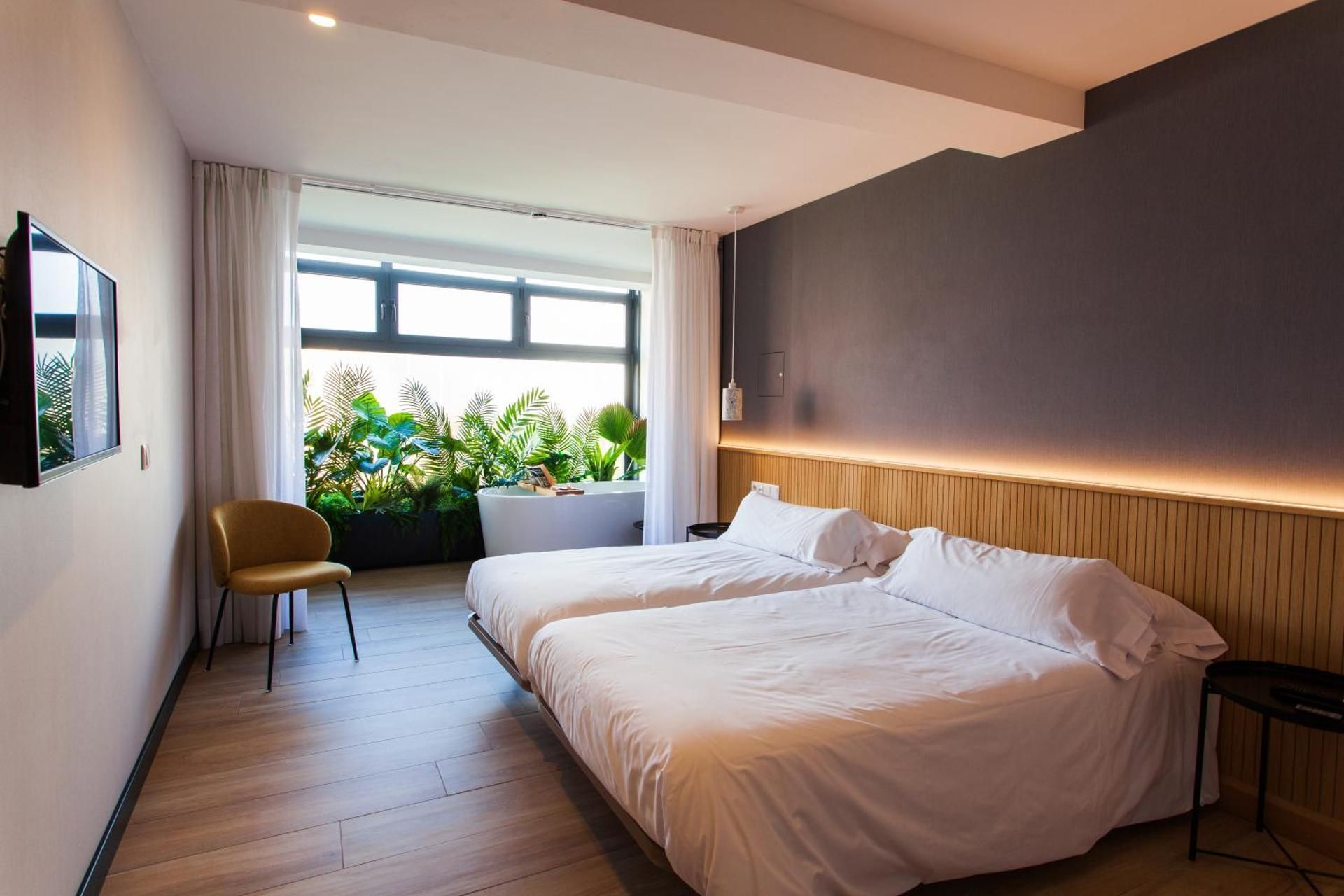 Premium Double Room with Bath Exenta