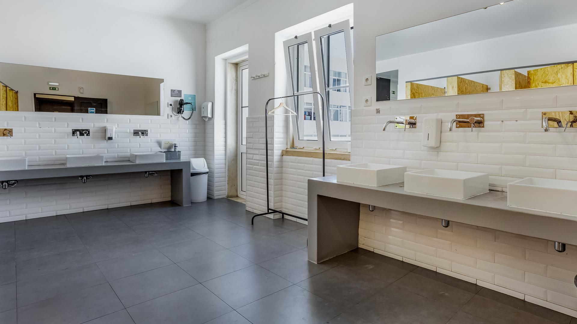 Hostellicious Bed in a 8 Bed Mixed Room