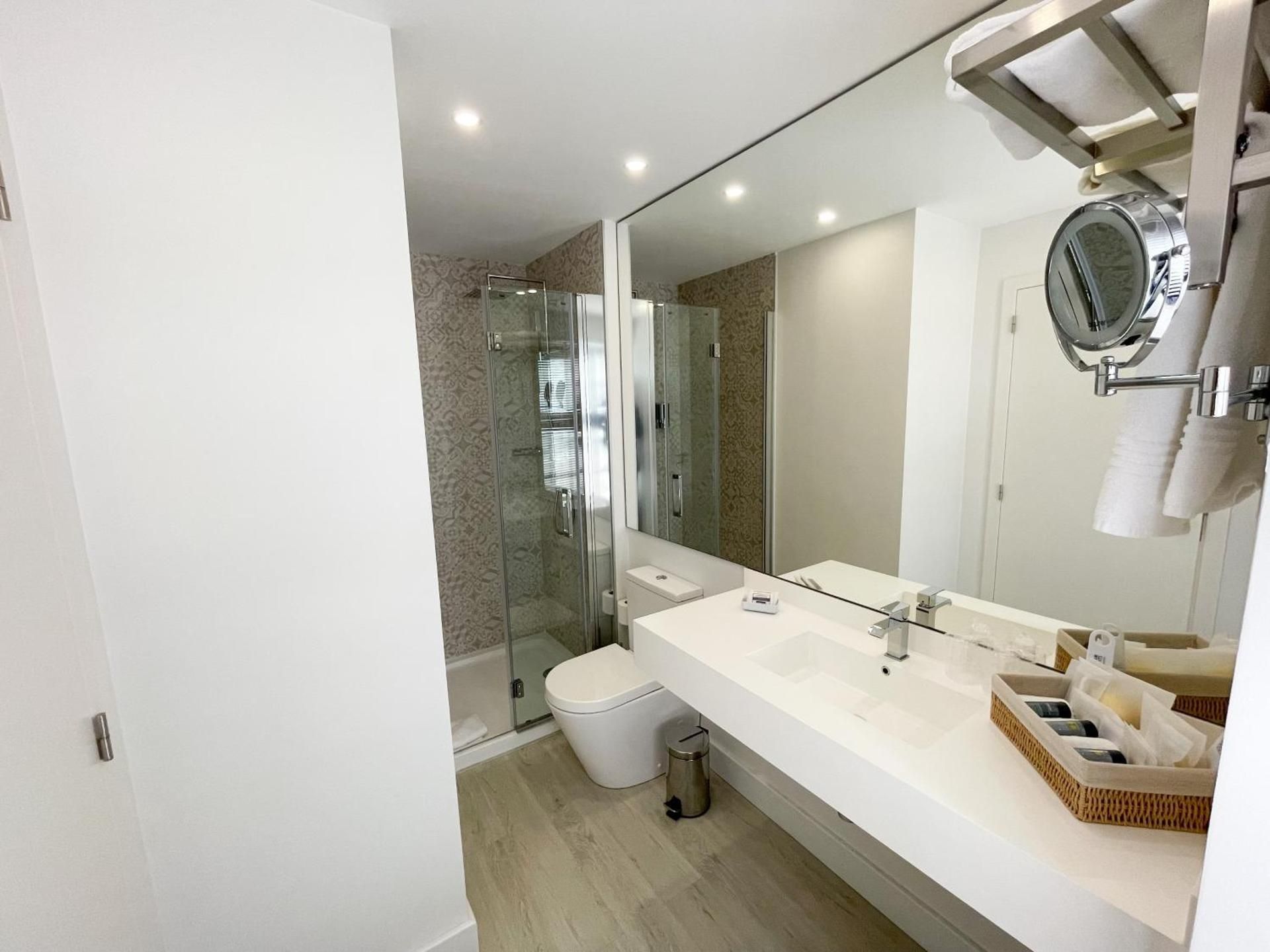Premium Suite Terrace, 2 Bedroom Suite, Bedroom 1: 1 Queen, Bedroom 2: 1 Queen, Sofa bed