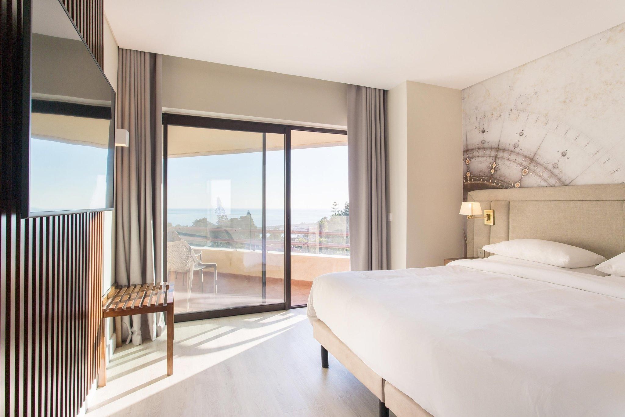 Premium Suite Pool View, 2 Bedroom Suite, Bedroom 1: 1 Queen, Bedroom 2: 1 Queen, Sofa bed