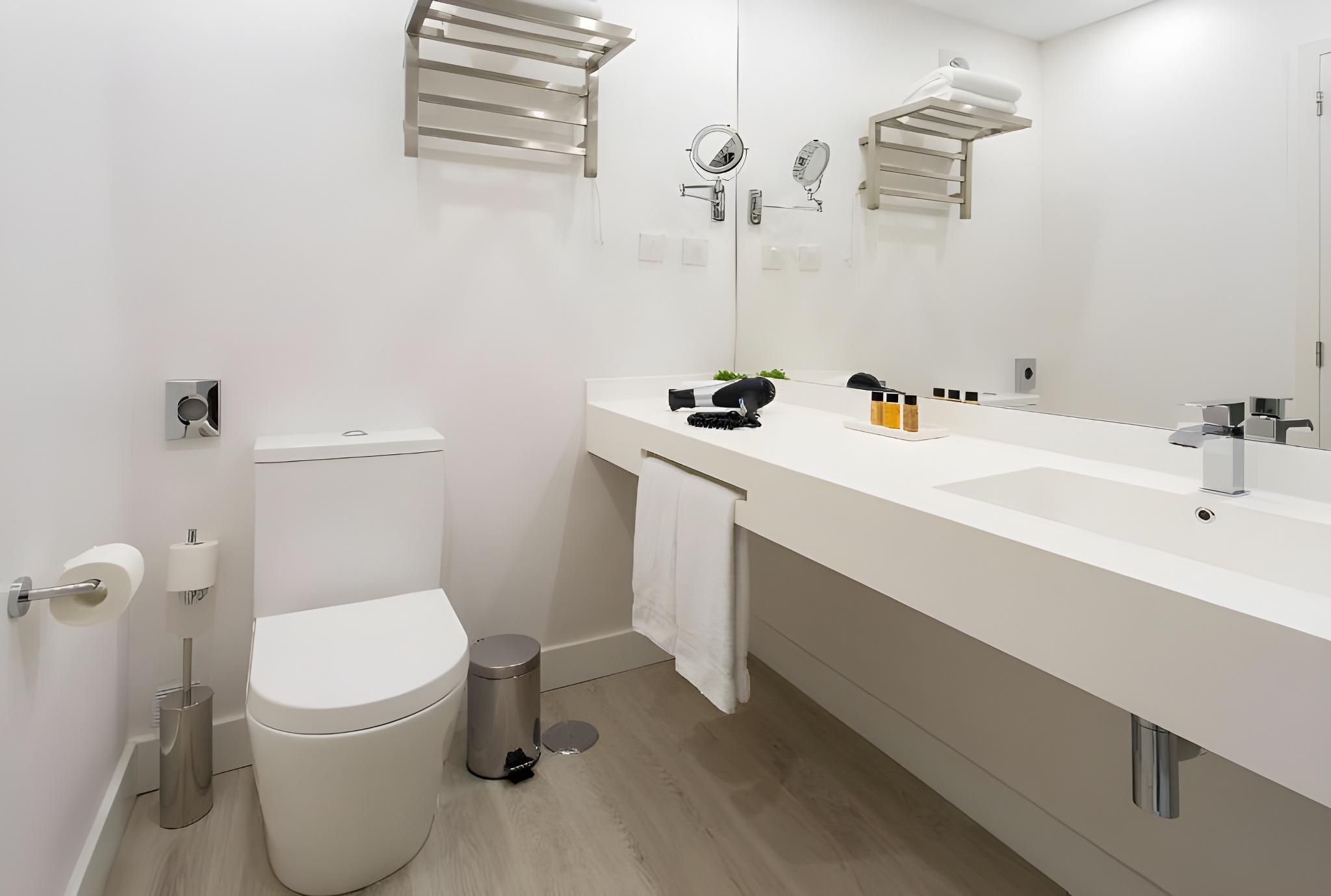 Four Points by Sheraton Sesimbra Deluxe Queen Room 3