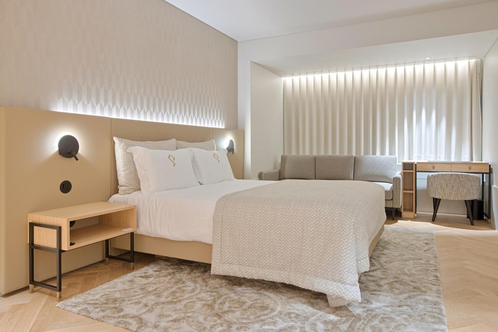 Standard Double Suite