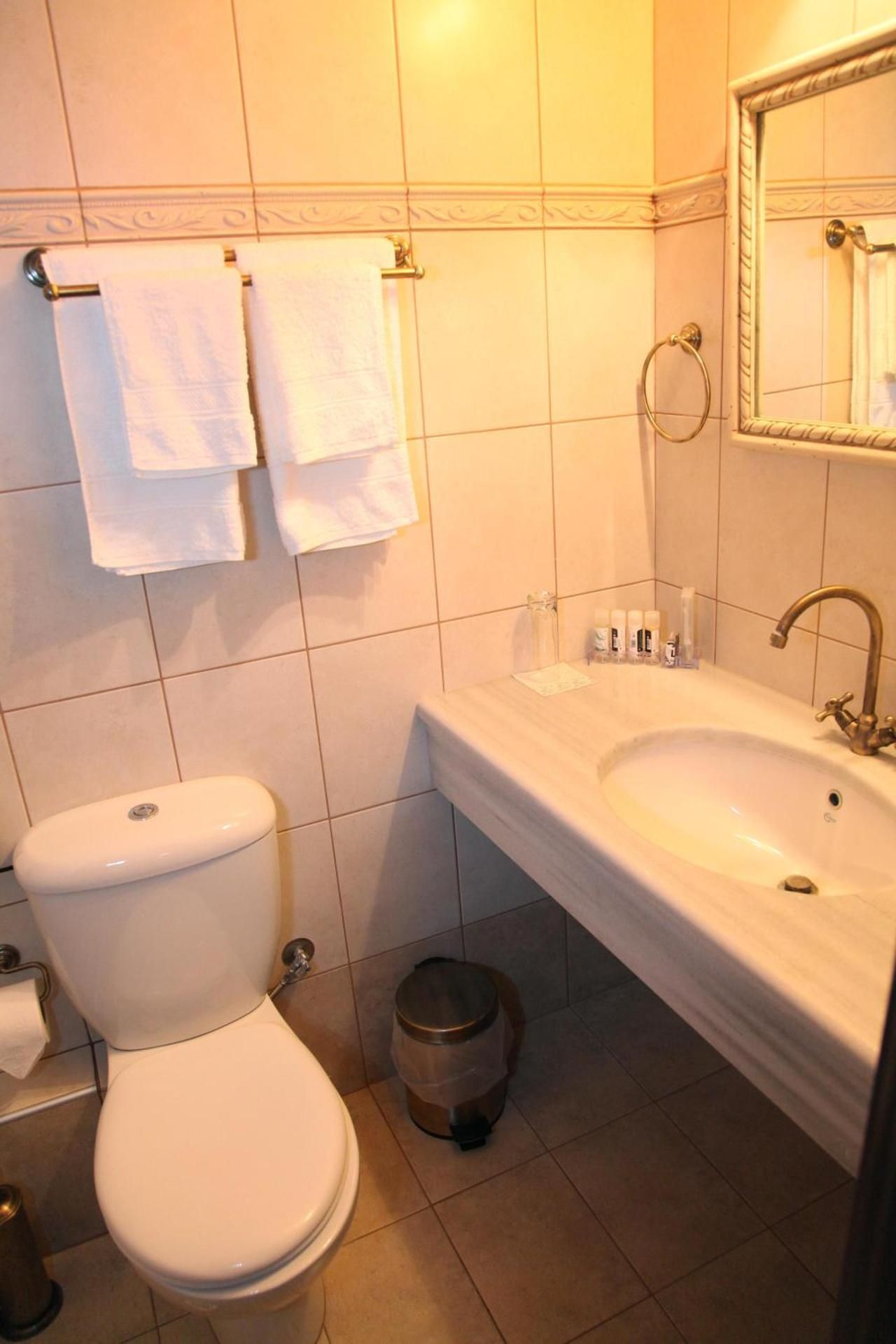 Spon Boutique Hotel Double Room with Harbor View 2