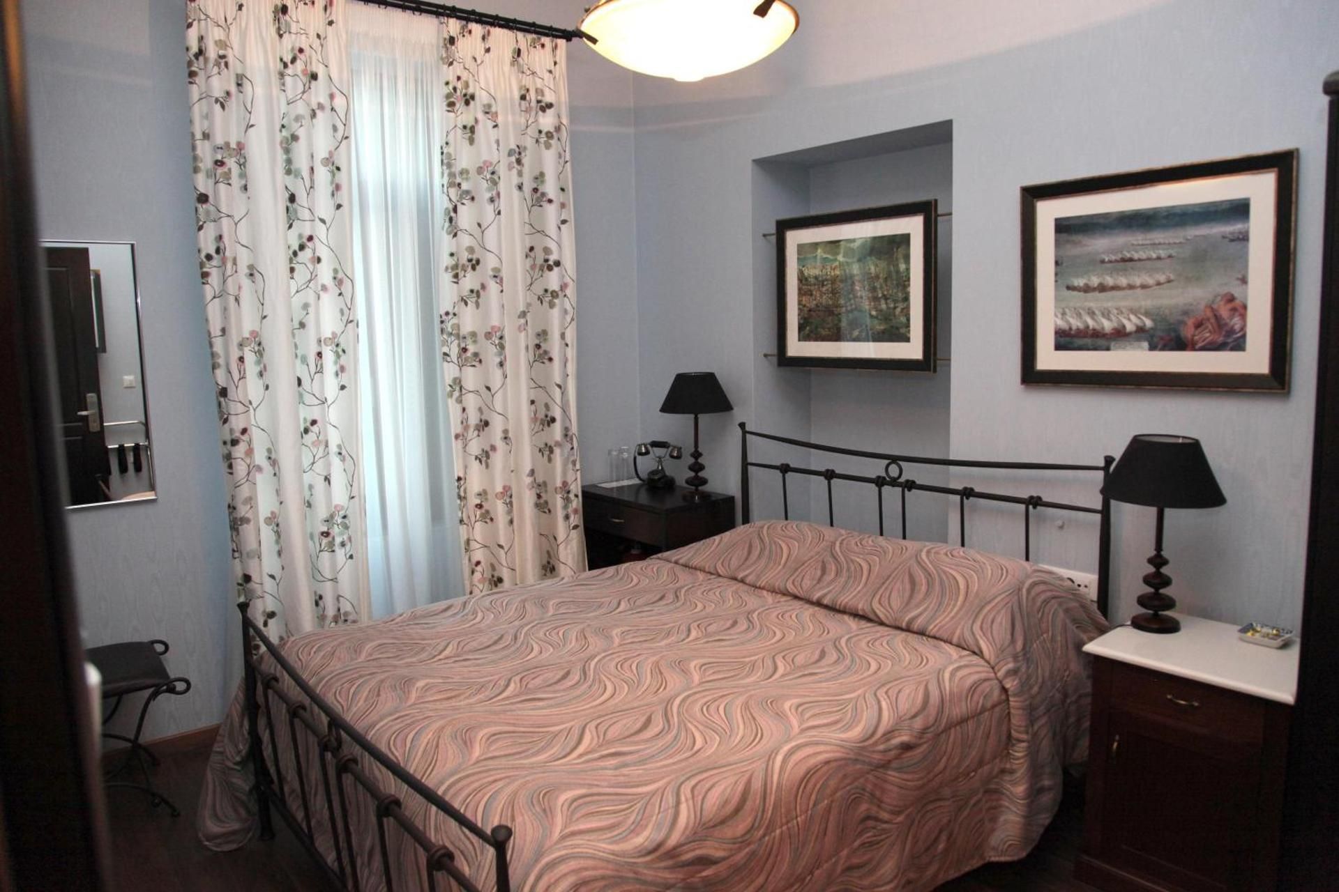 Spon Boutique Hotel Double Room with Harbor View