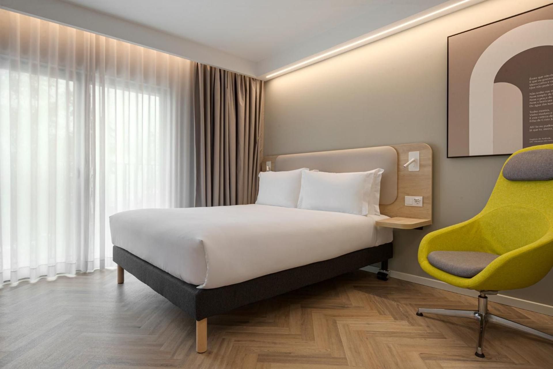 Standard Room with Free Breakfast