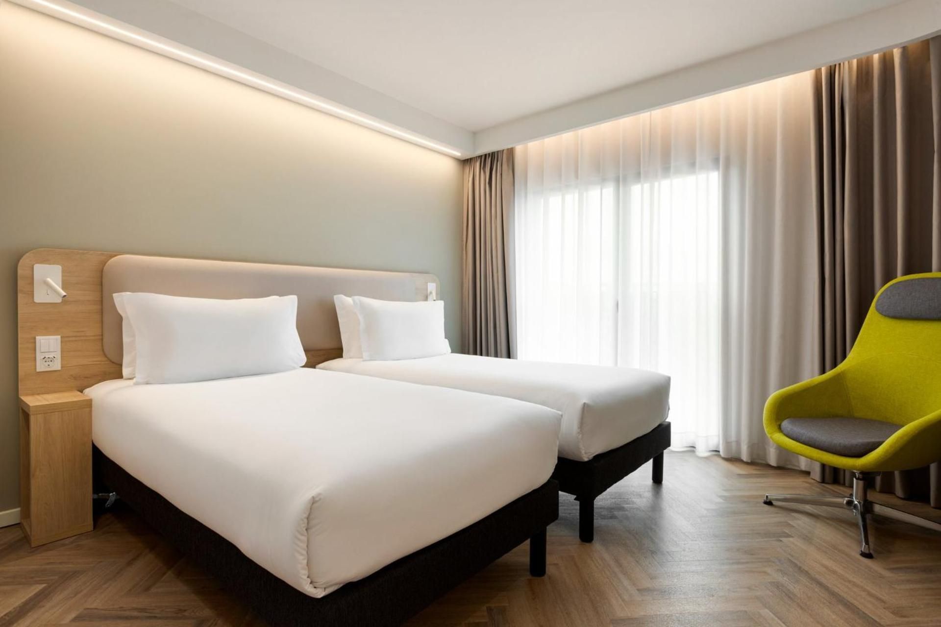 Standard Room with Free Breakfast