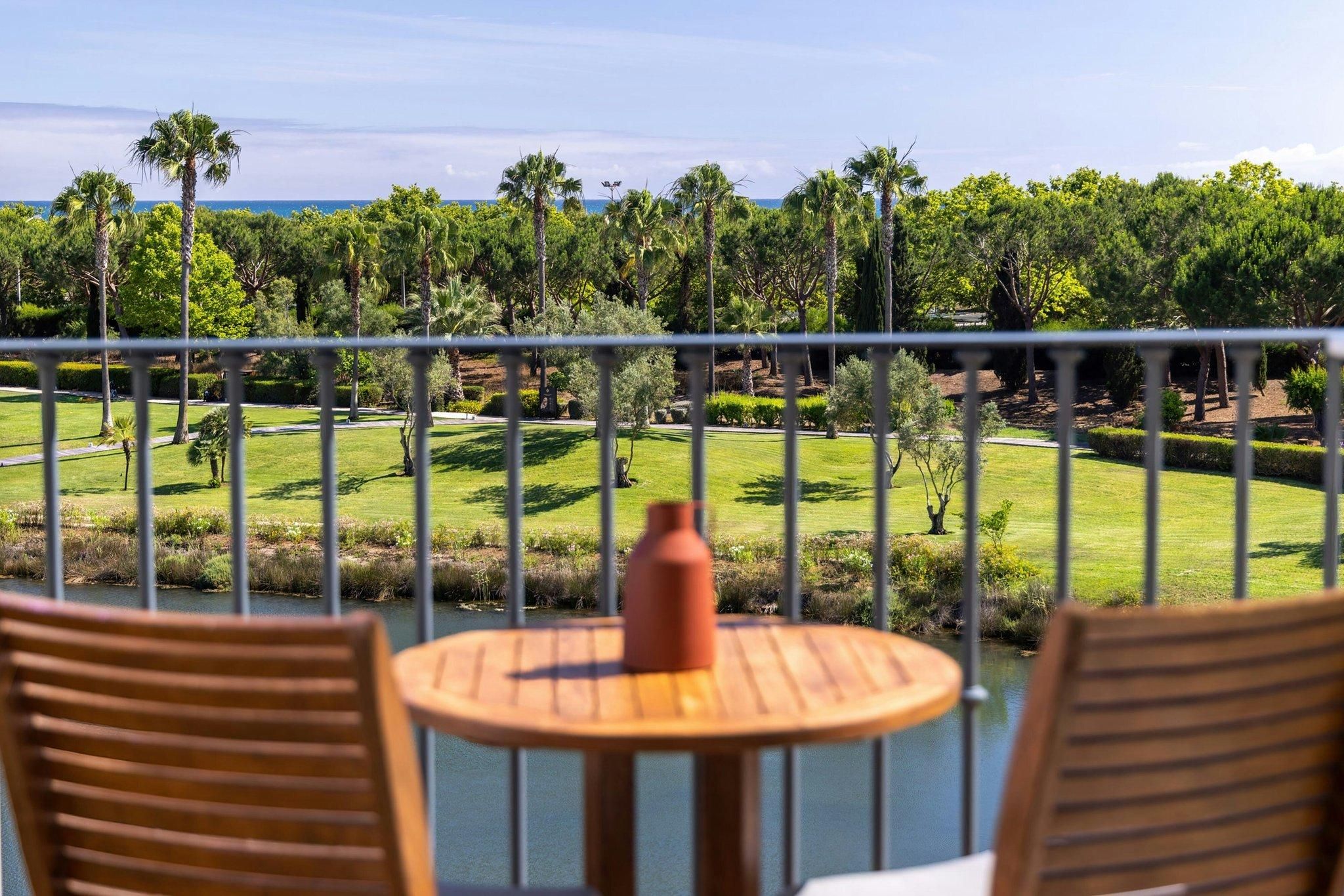 Emerald Retreat, Guest room, 1 Double, Lake view, Balcony