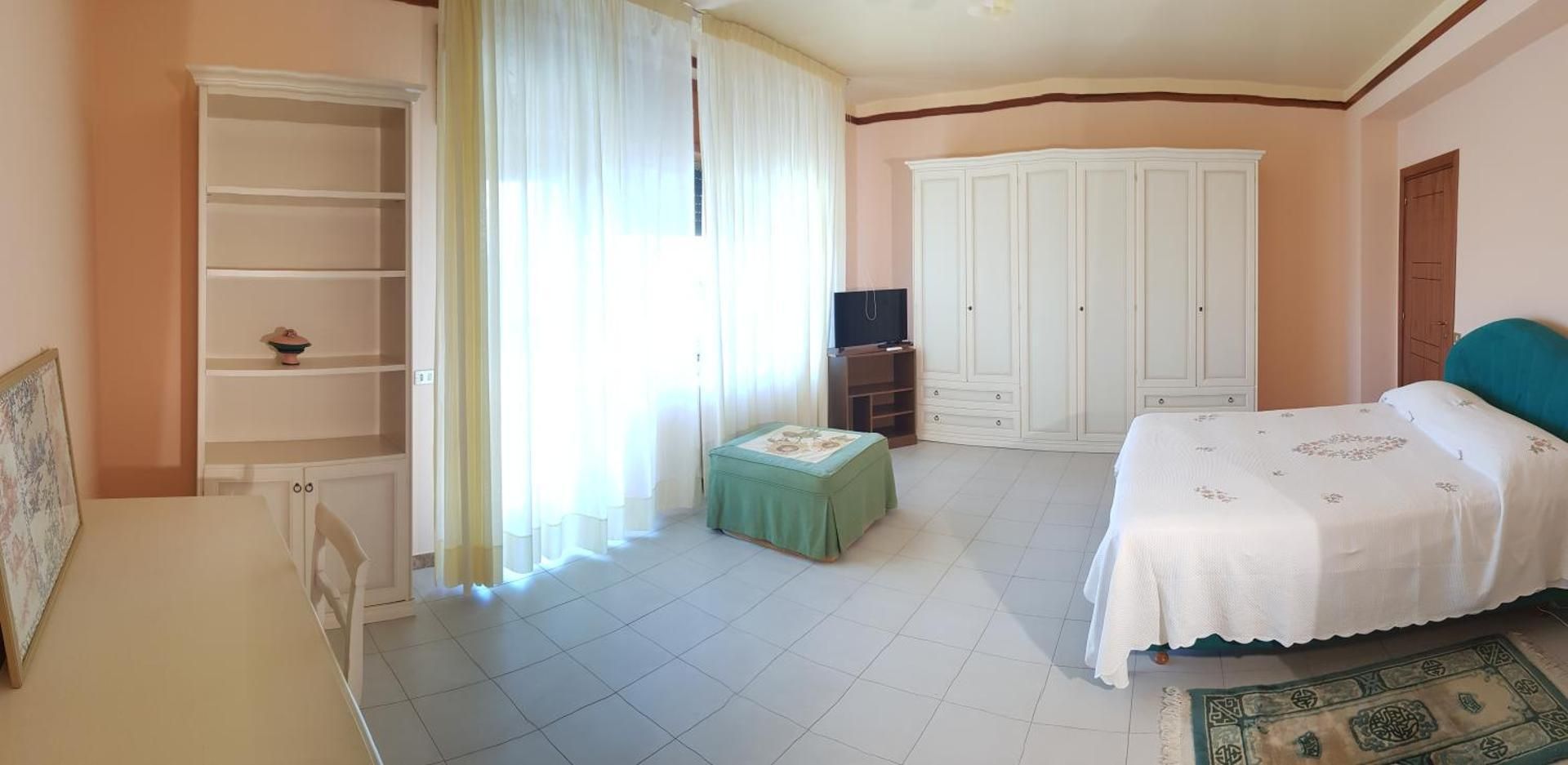 One-Bedroom Apartment with Terrace