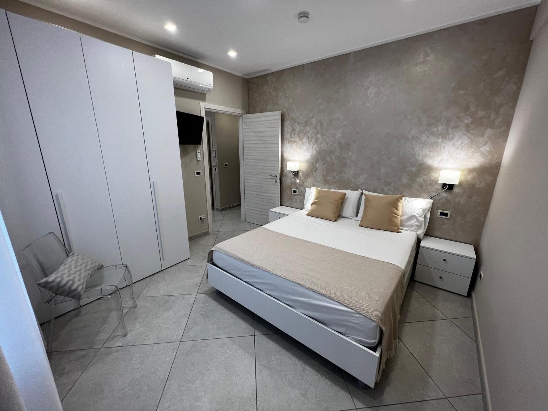 Large Double Room