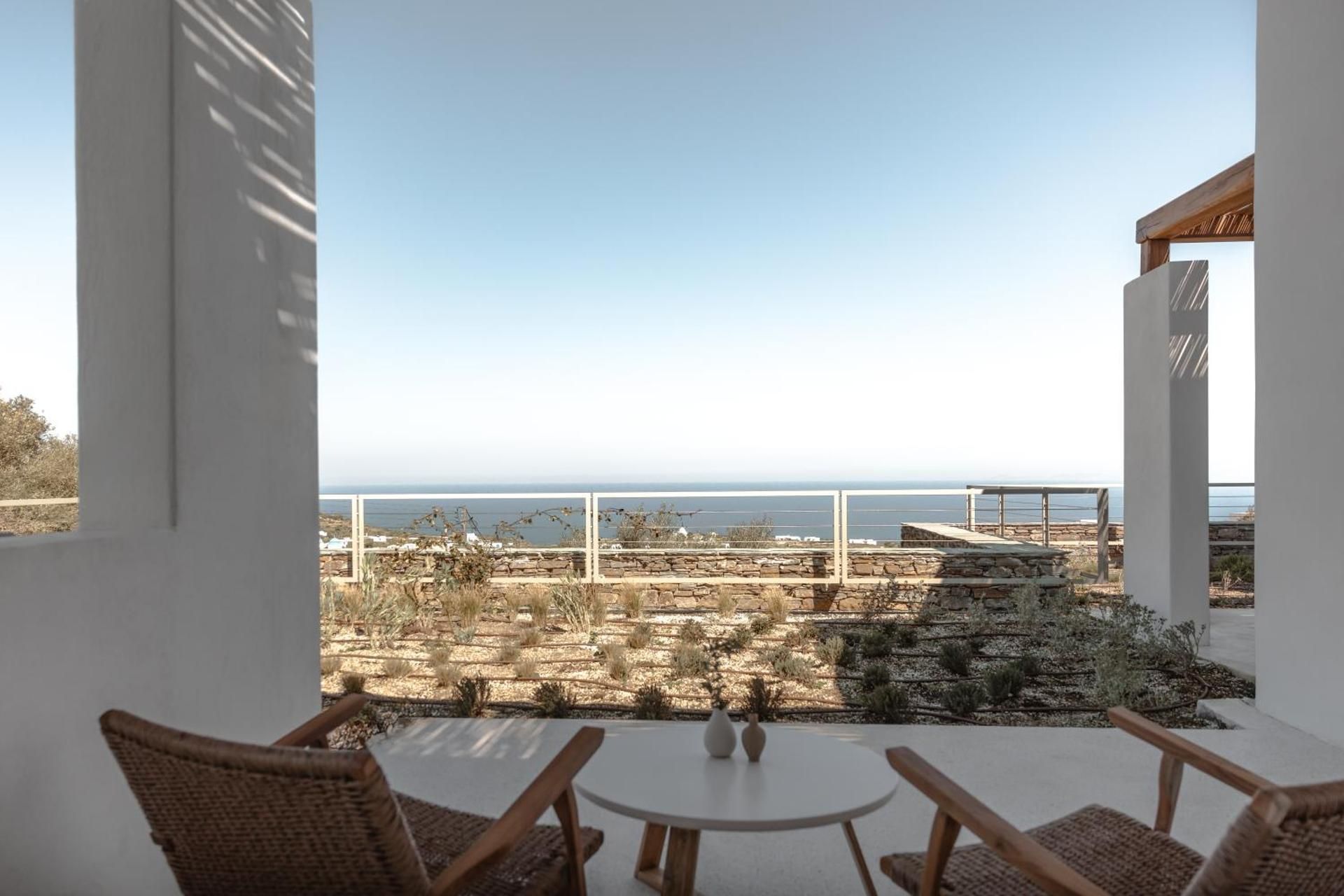 Friends & Family 2-bedroom Suite Sea View
